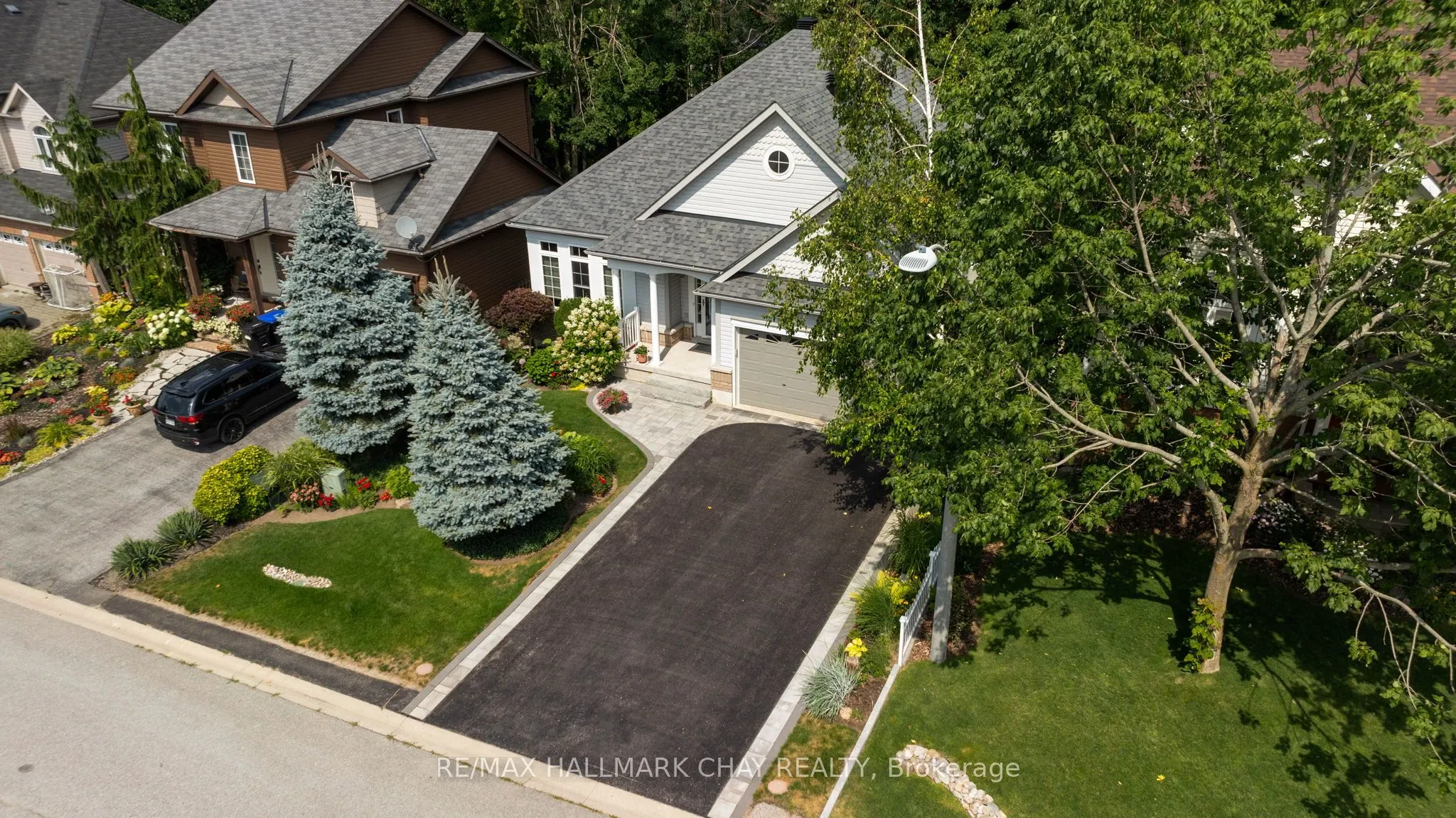 15 OAKMONT Avenue