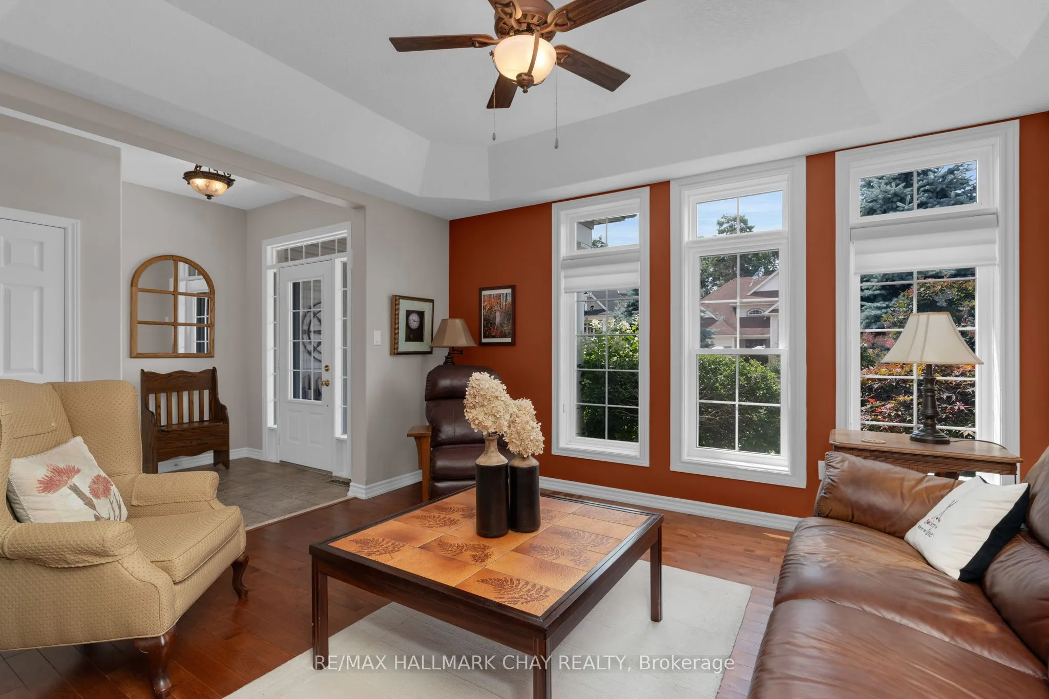 15 OAKMONT Avenue