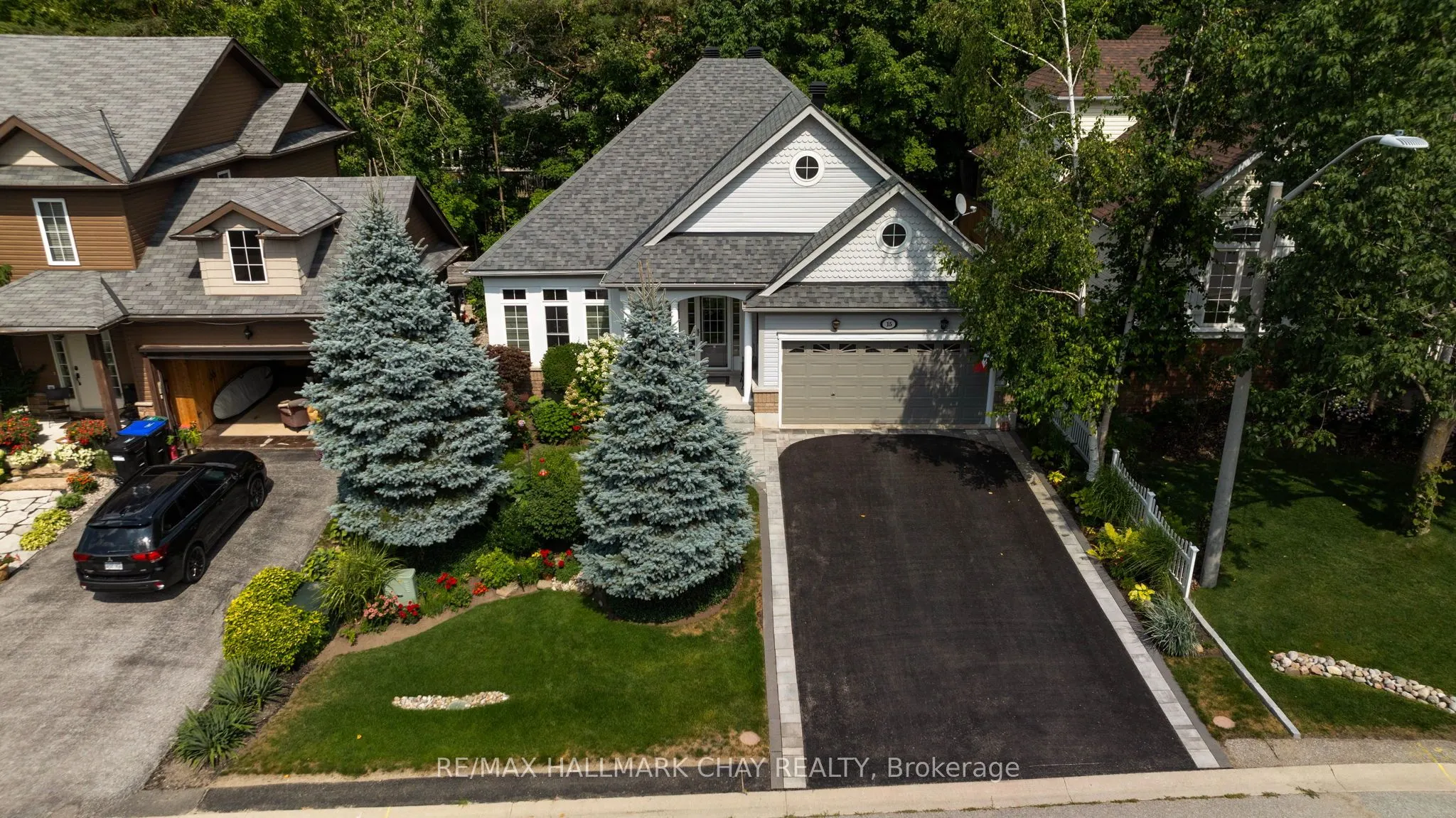 15 OAKMONT Avenue