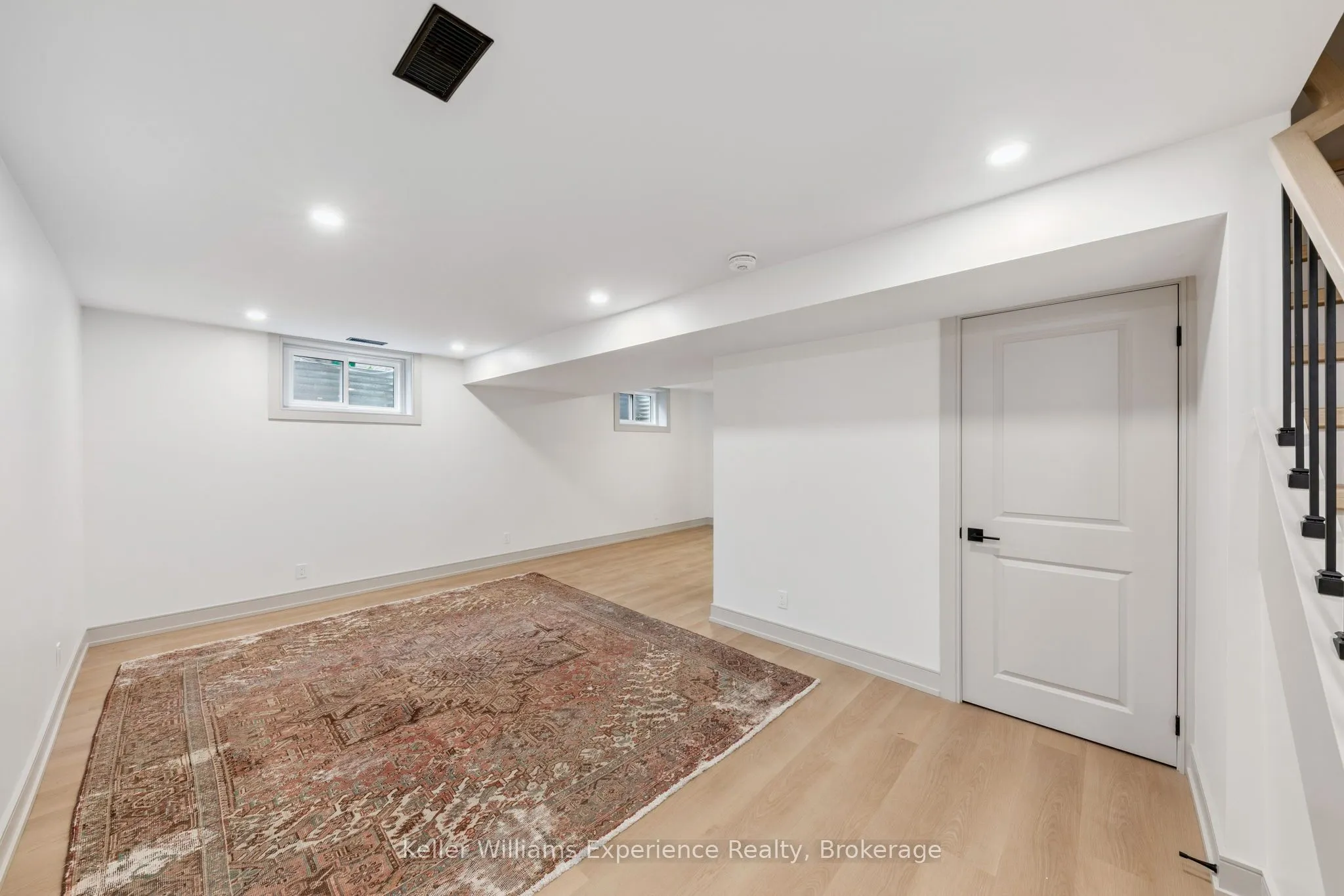 14 Mariposa Drive