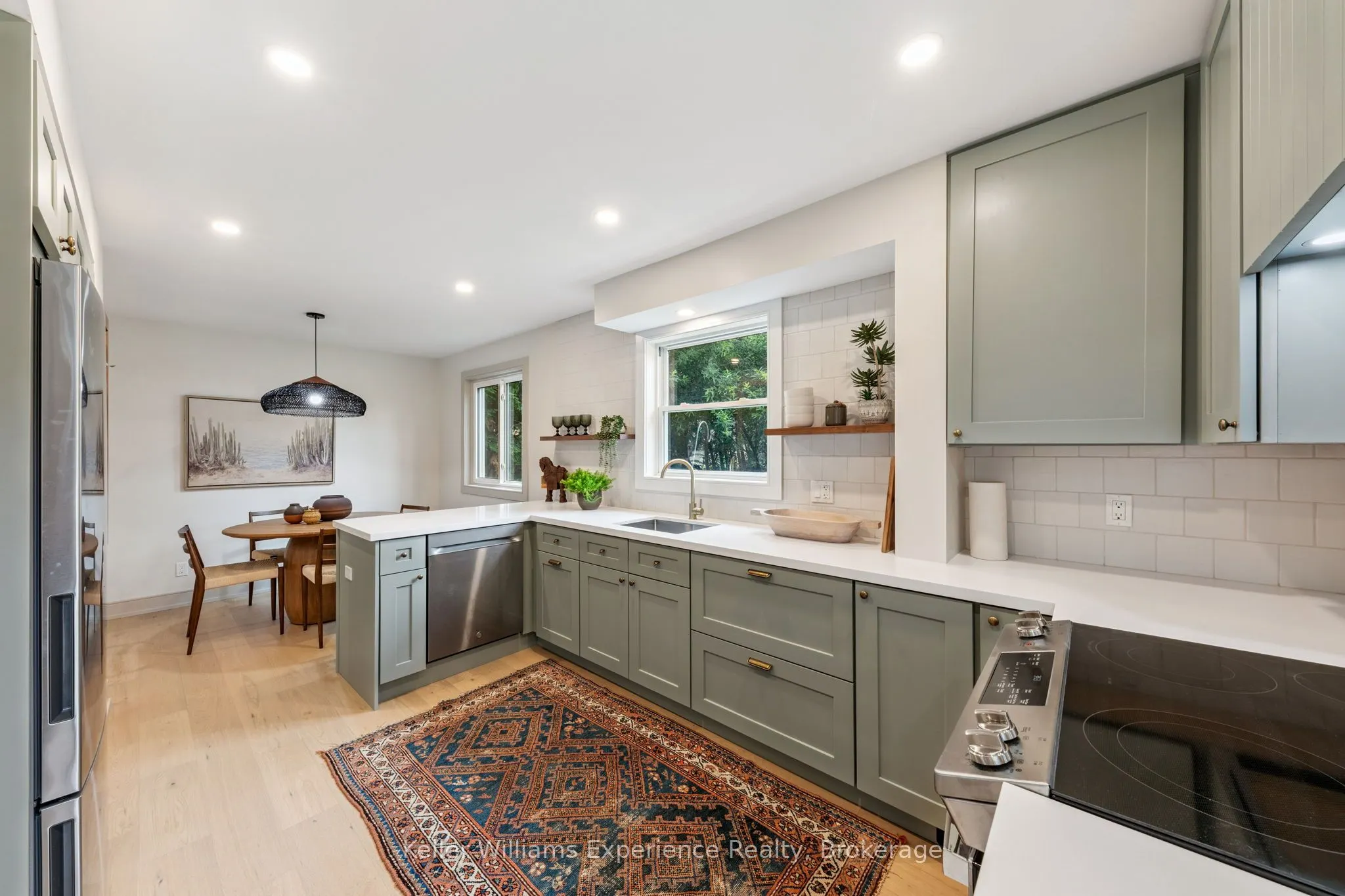 14 Mariposa Drive