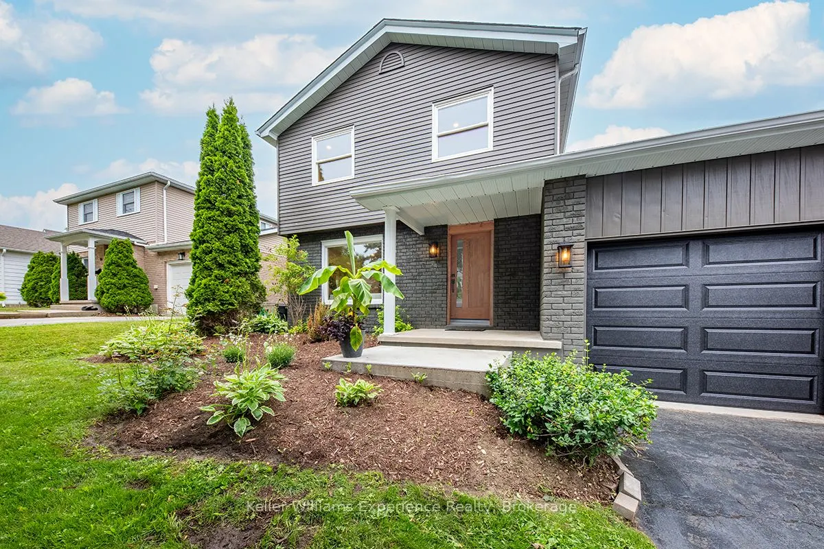 14 Mariposa Drive