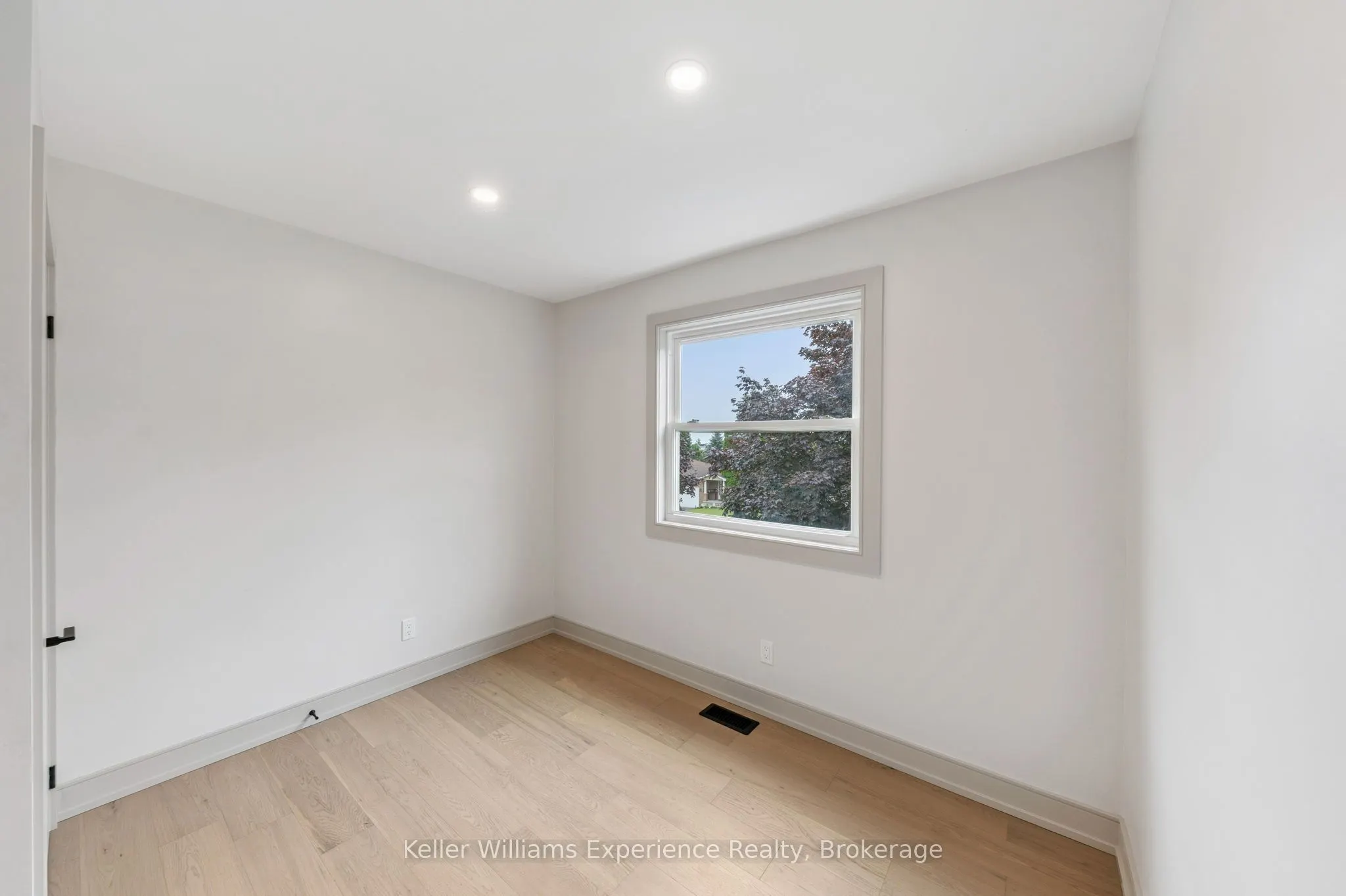 14 Mariposa Drive
