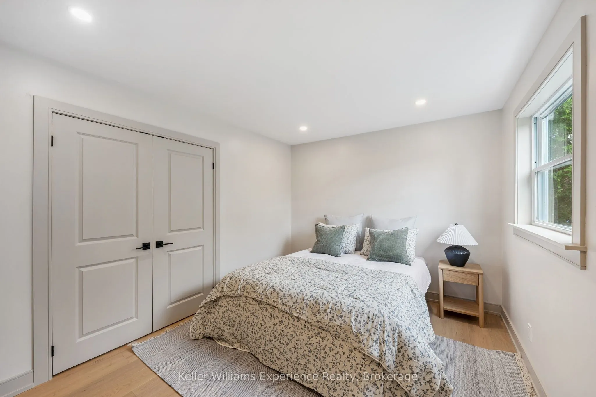 14 Mariposa Drive
