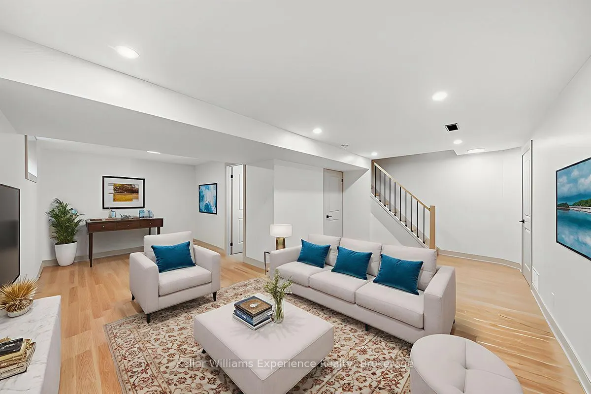 14 Mariposa Drive