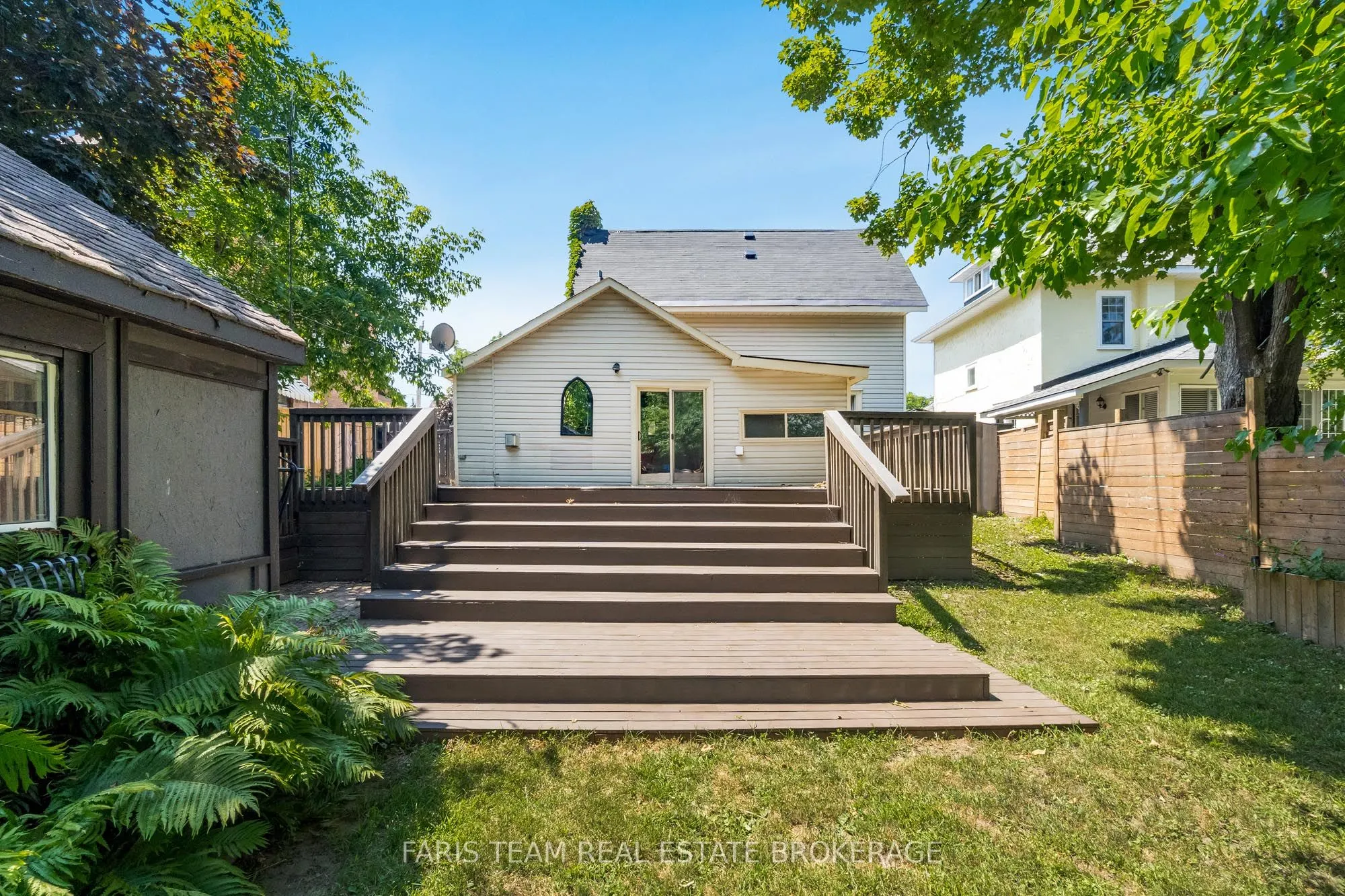 369 Manly Street