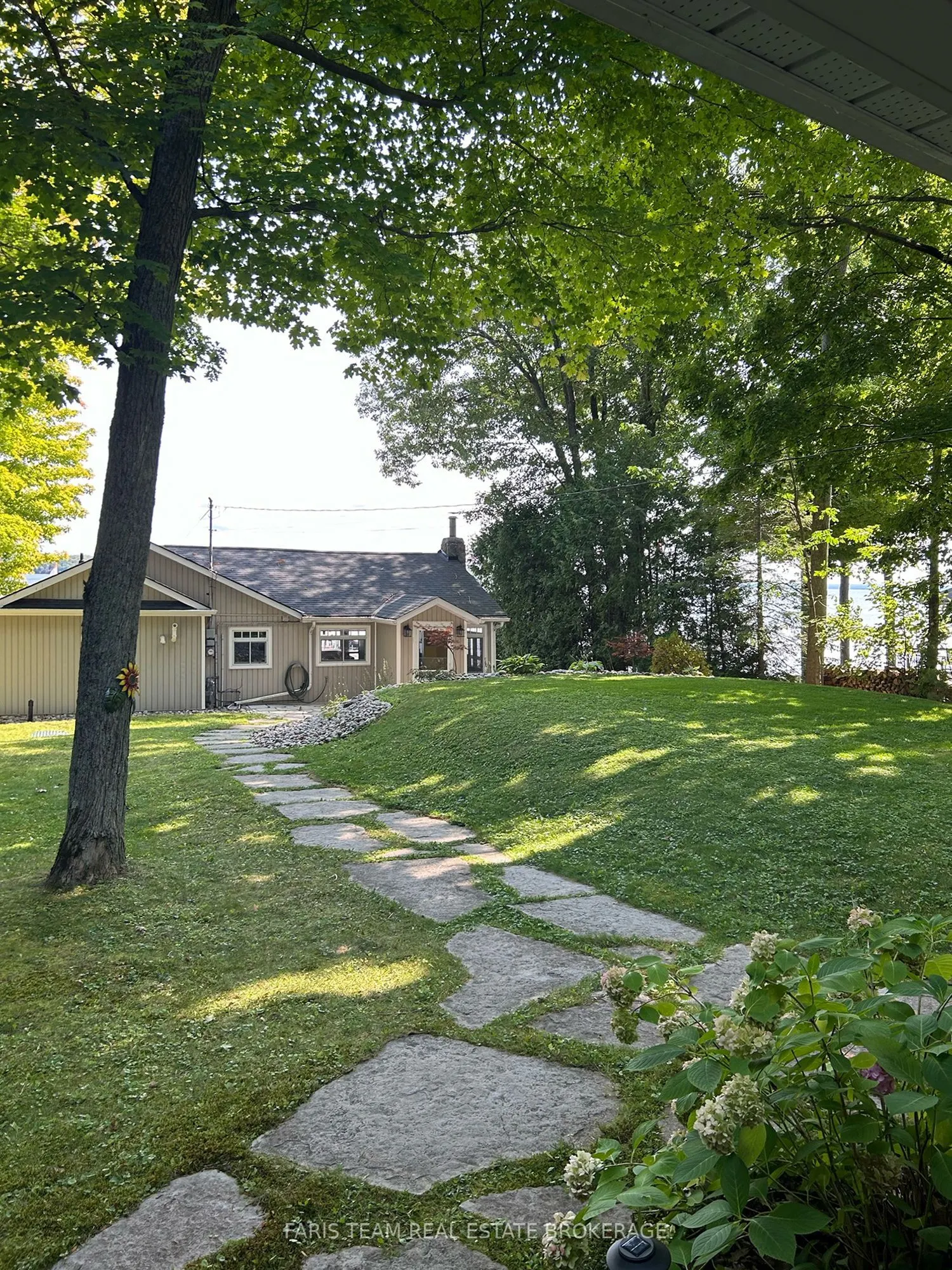 1449 Champlain Road