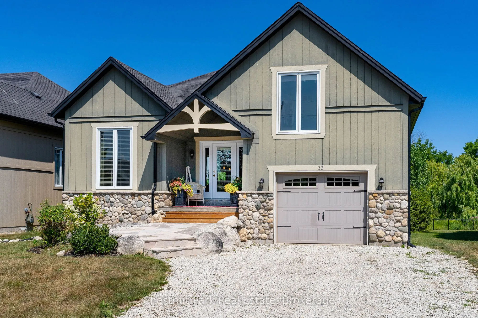 77 Findlay Drive