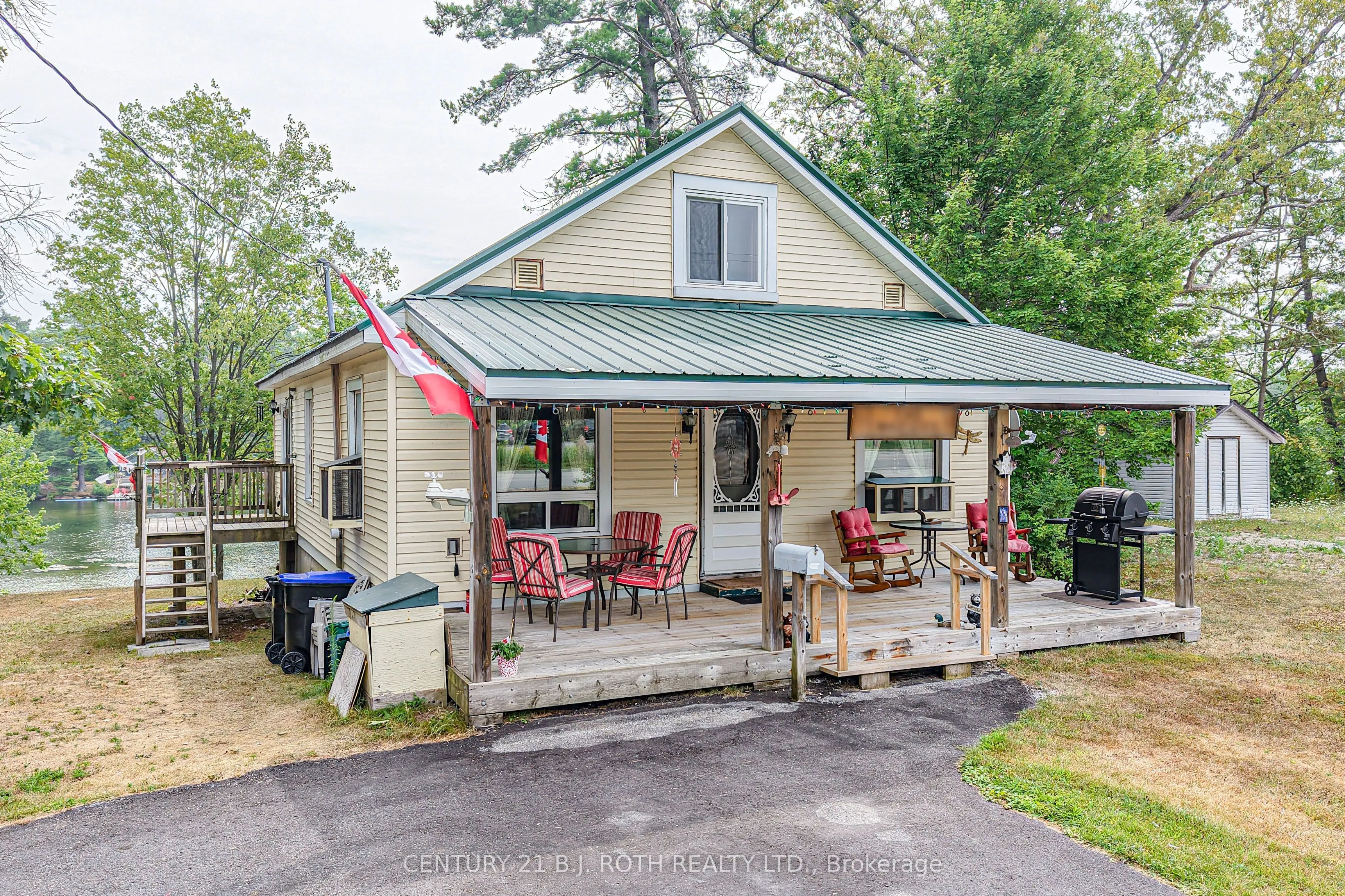 3297 Muskoka Street