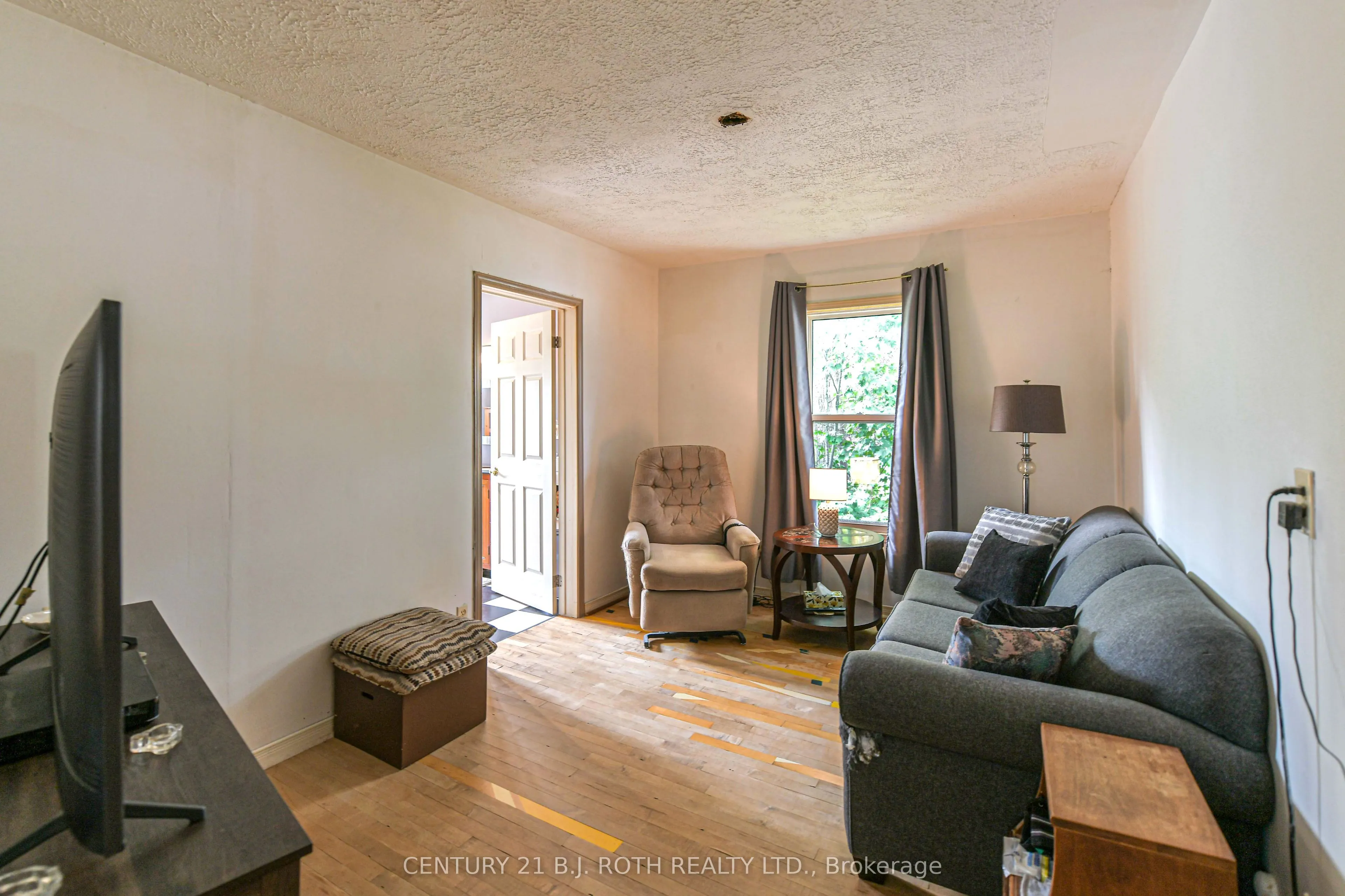 3297 Muskoka Street