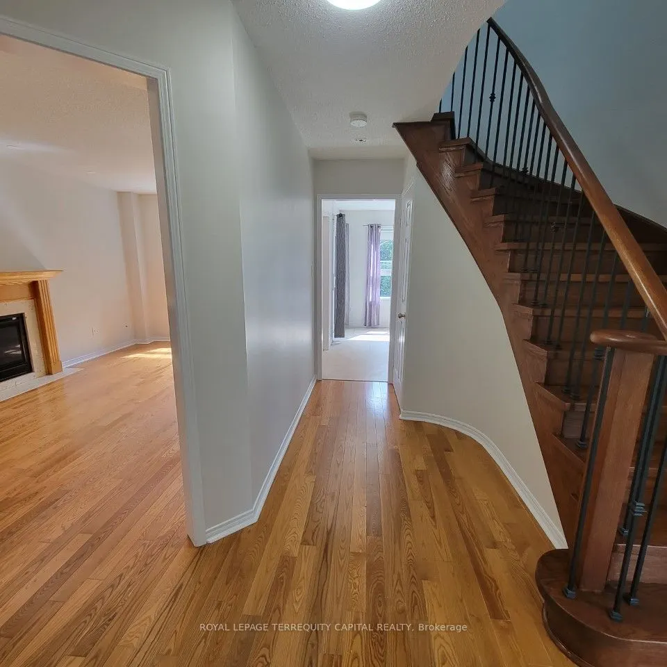 325 Cundles Road W