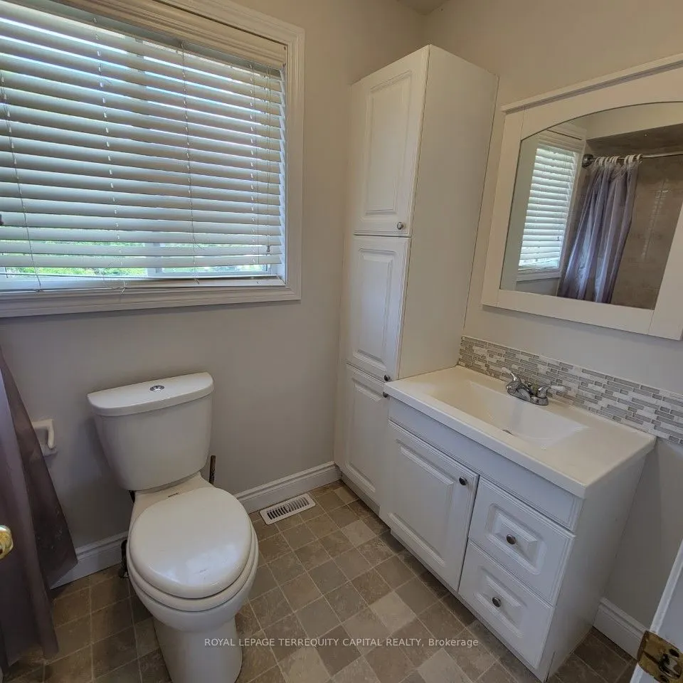 325 Cundles Road W