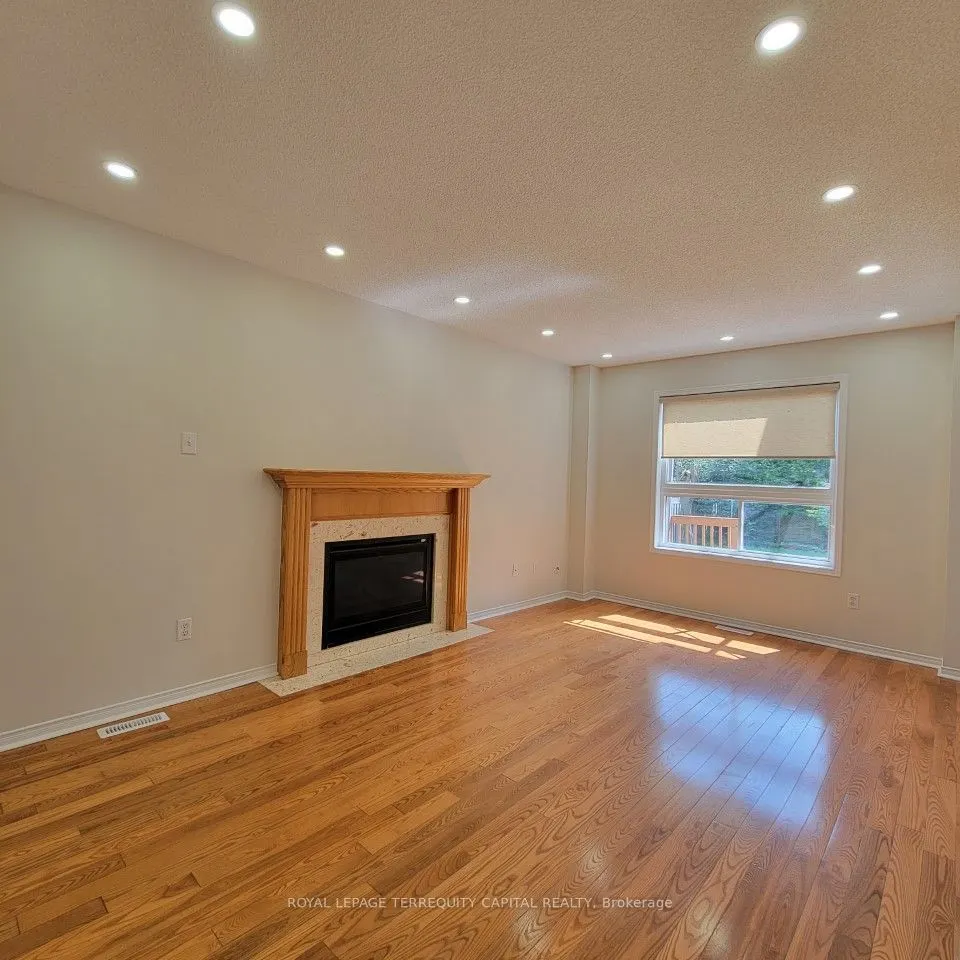 325 Cundles Road W