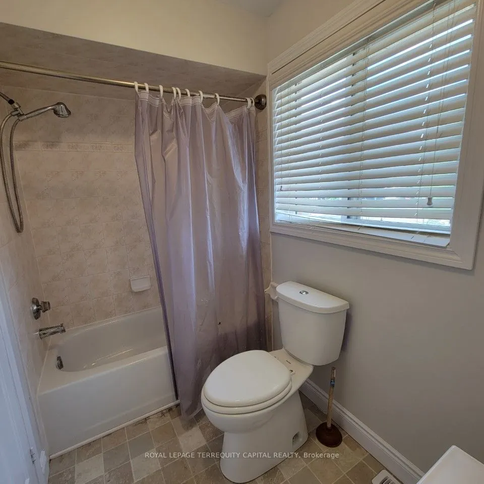 325 Cundles Road W