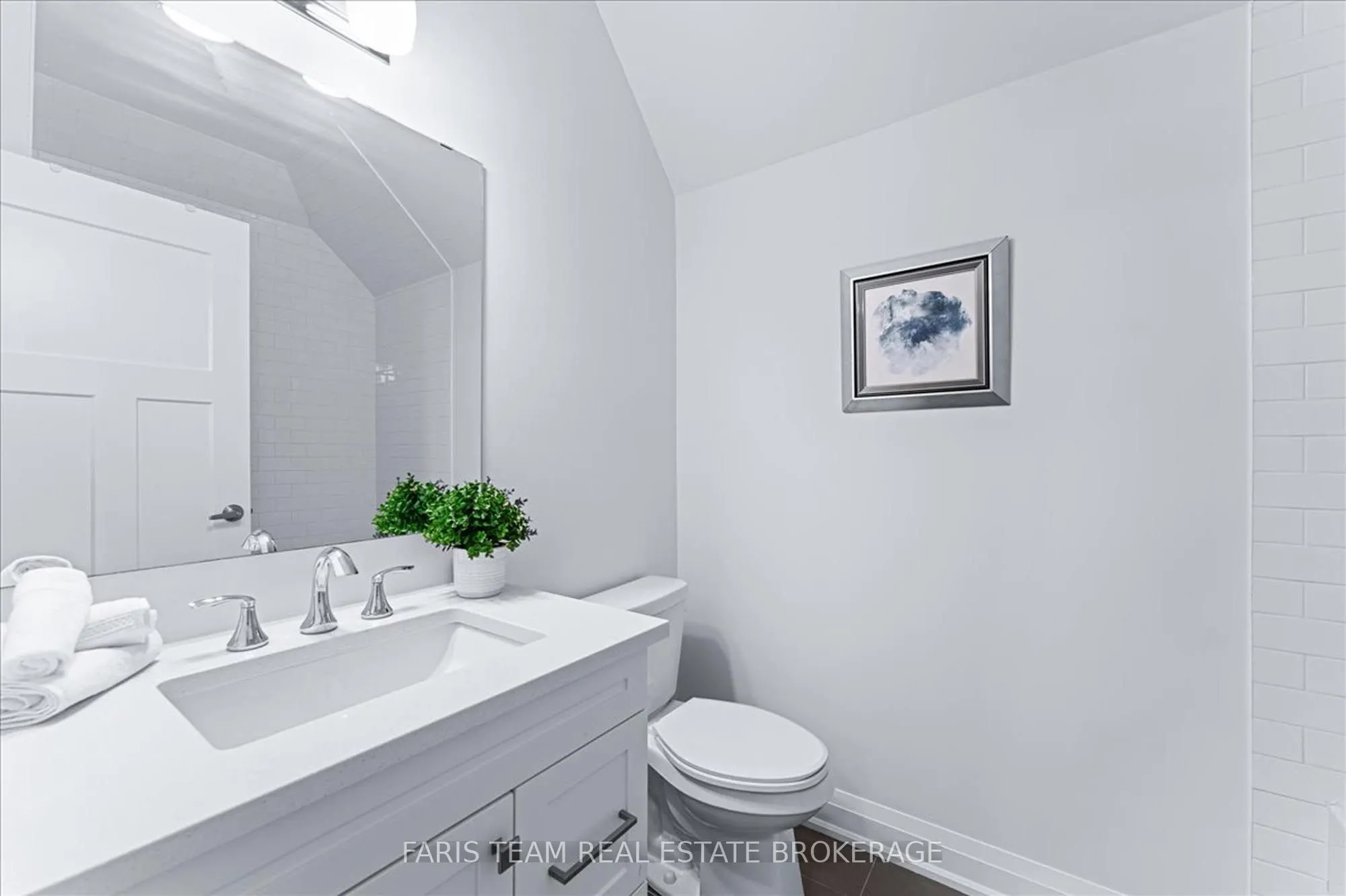 27 Julia Crescent, #41