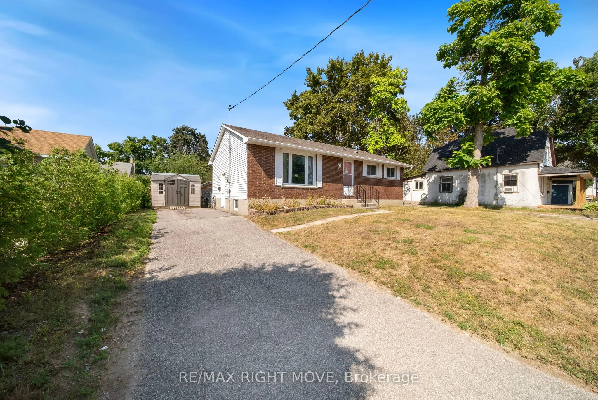 3 Westmount Drive N