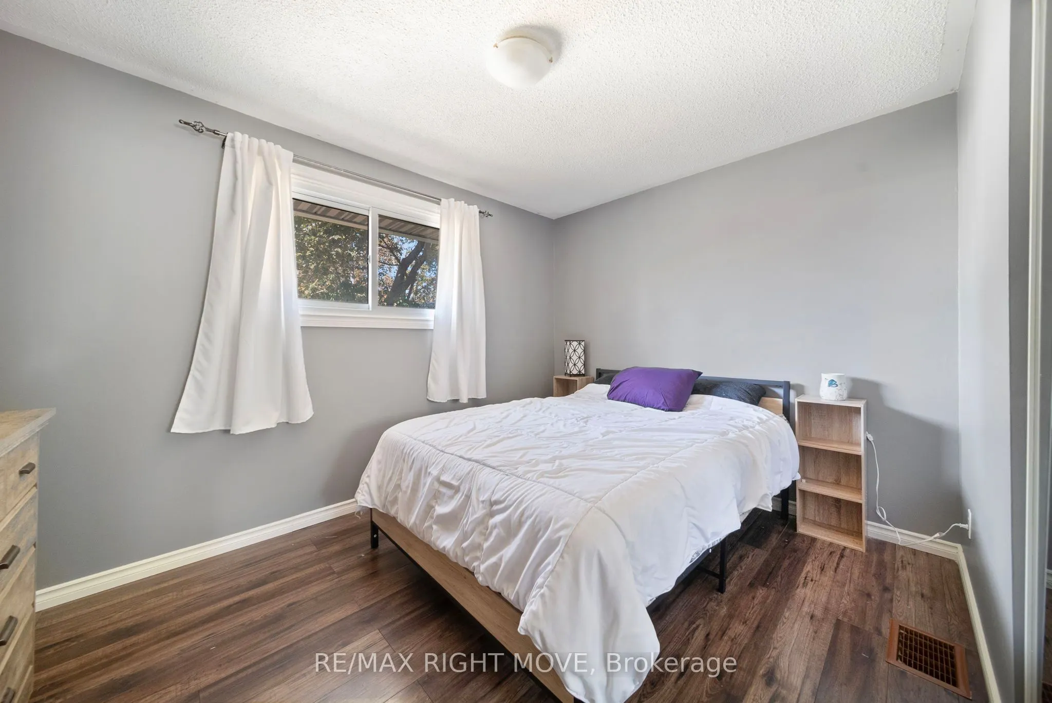 3 Westmount Drive N
