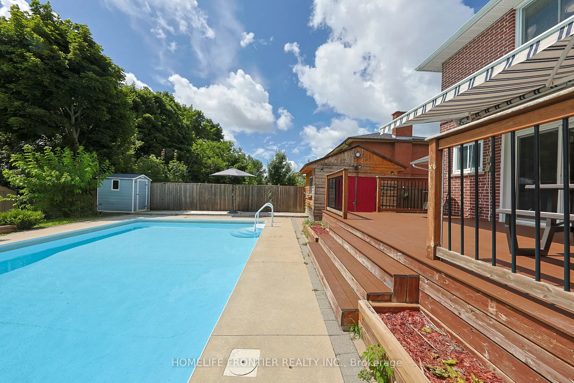 267 Grove Street E