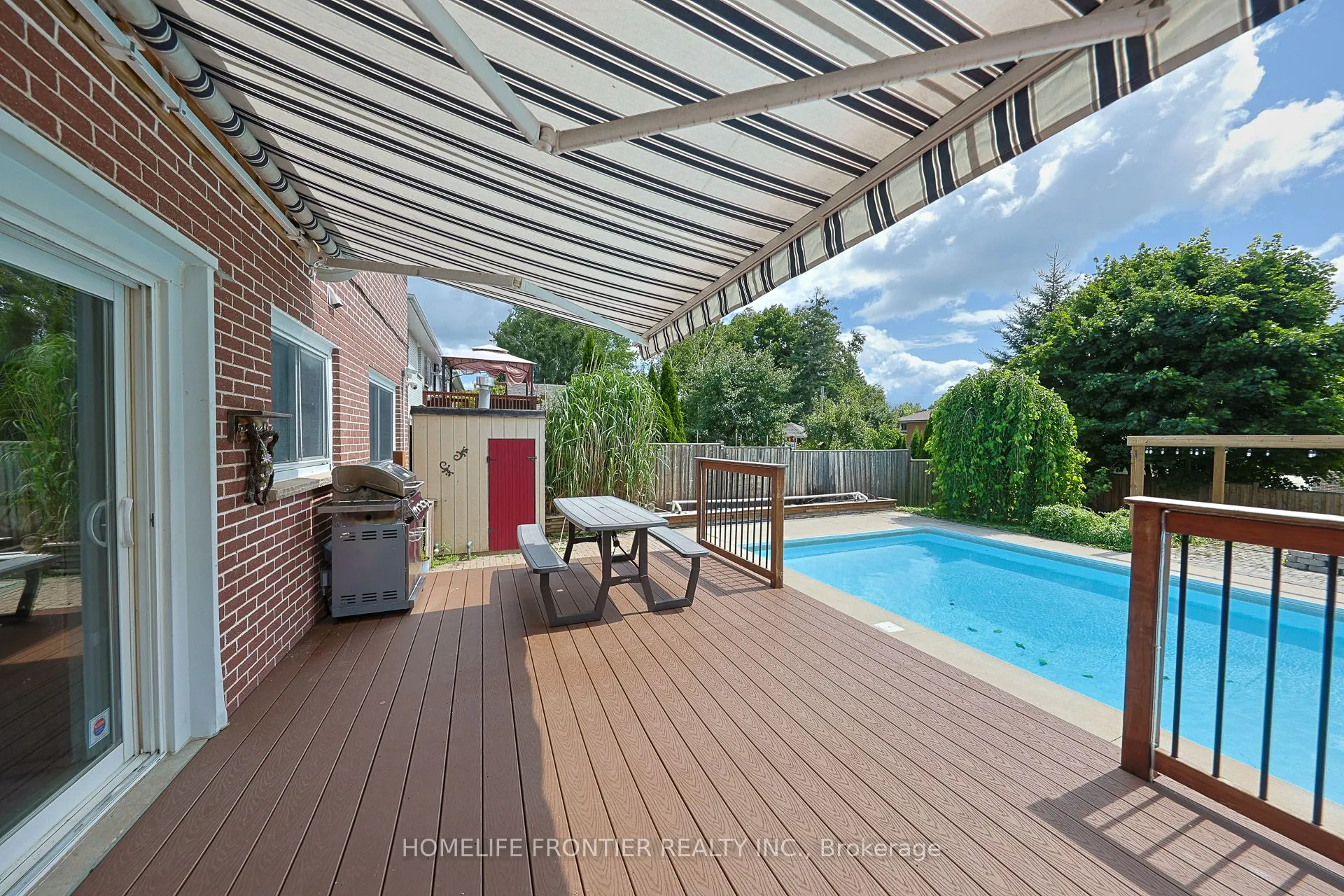 267 Grove Street E