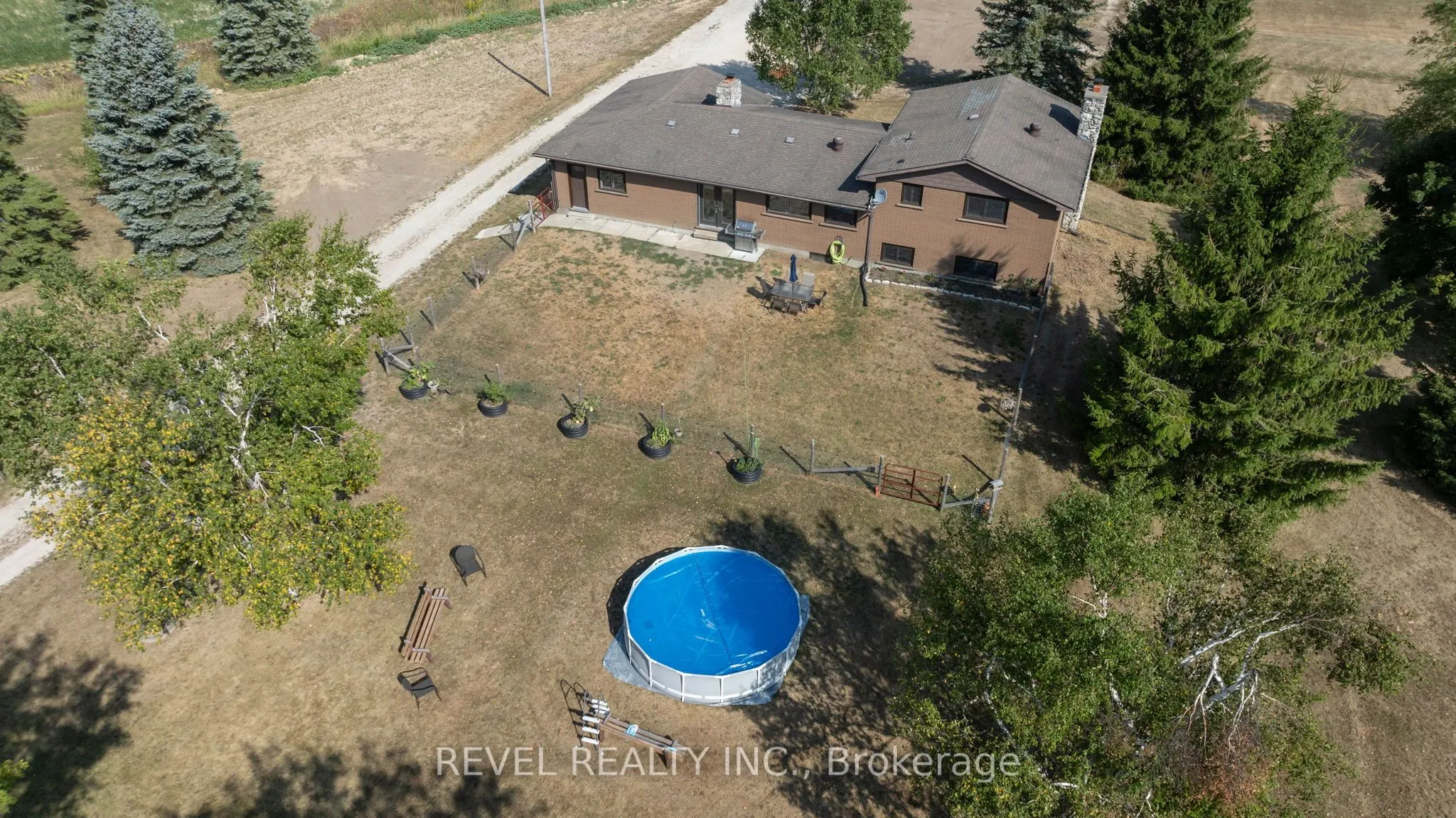 5375 Conc 9 Sunnidale Concession