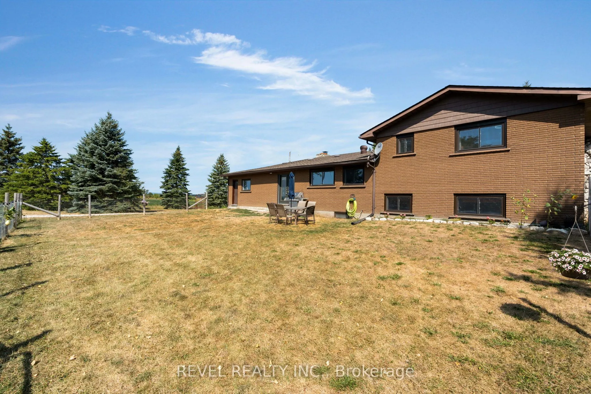 5375 Conc 9 Sunnidale Concession
