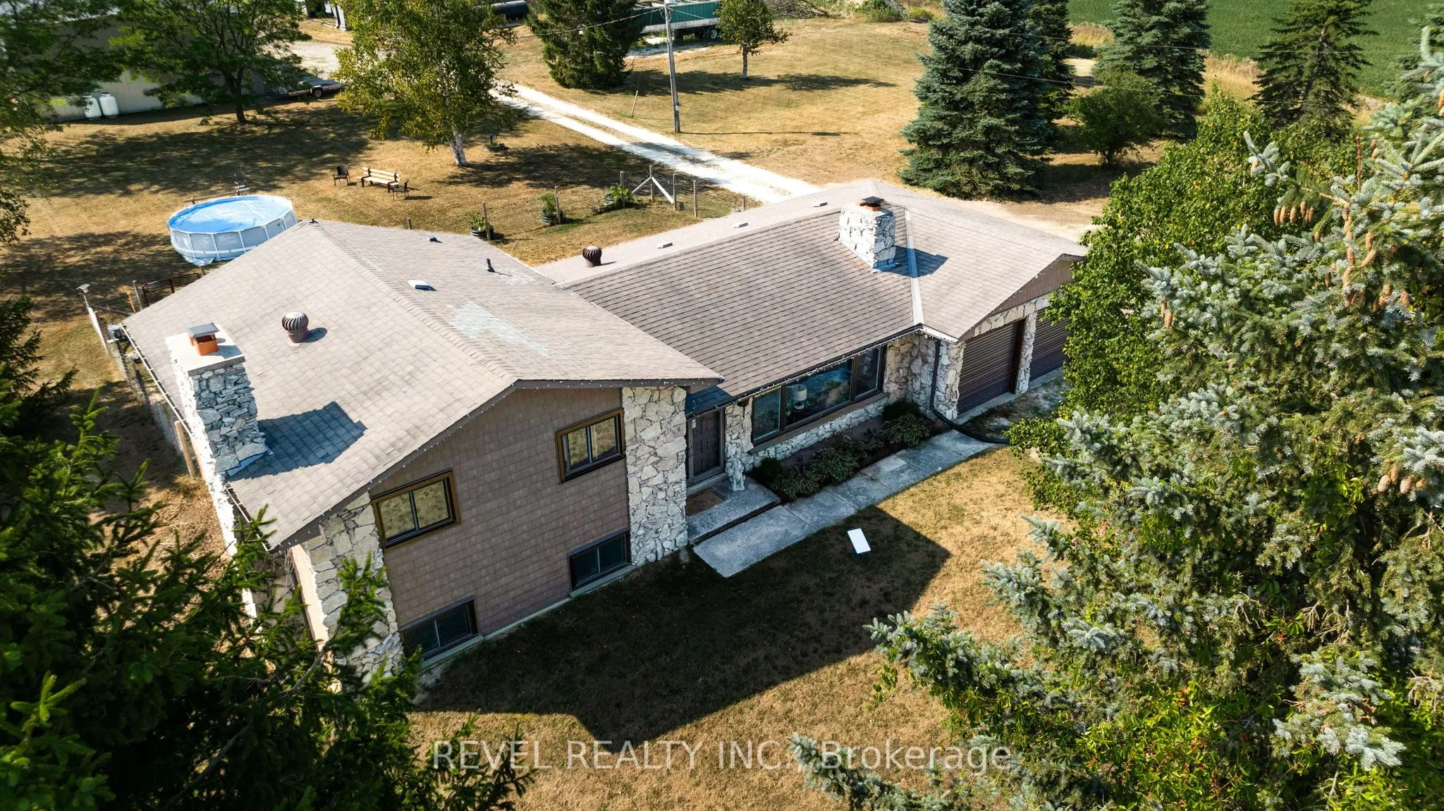 5375 Conc 9 Sunnidale Concession