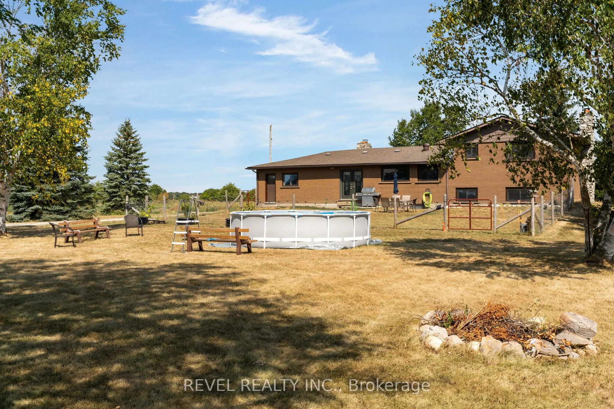 5375 Conc 9 Sunnidale Concession