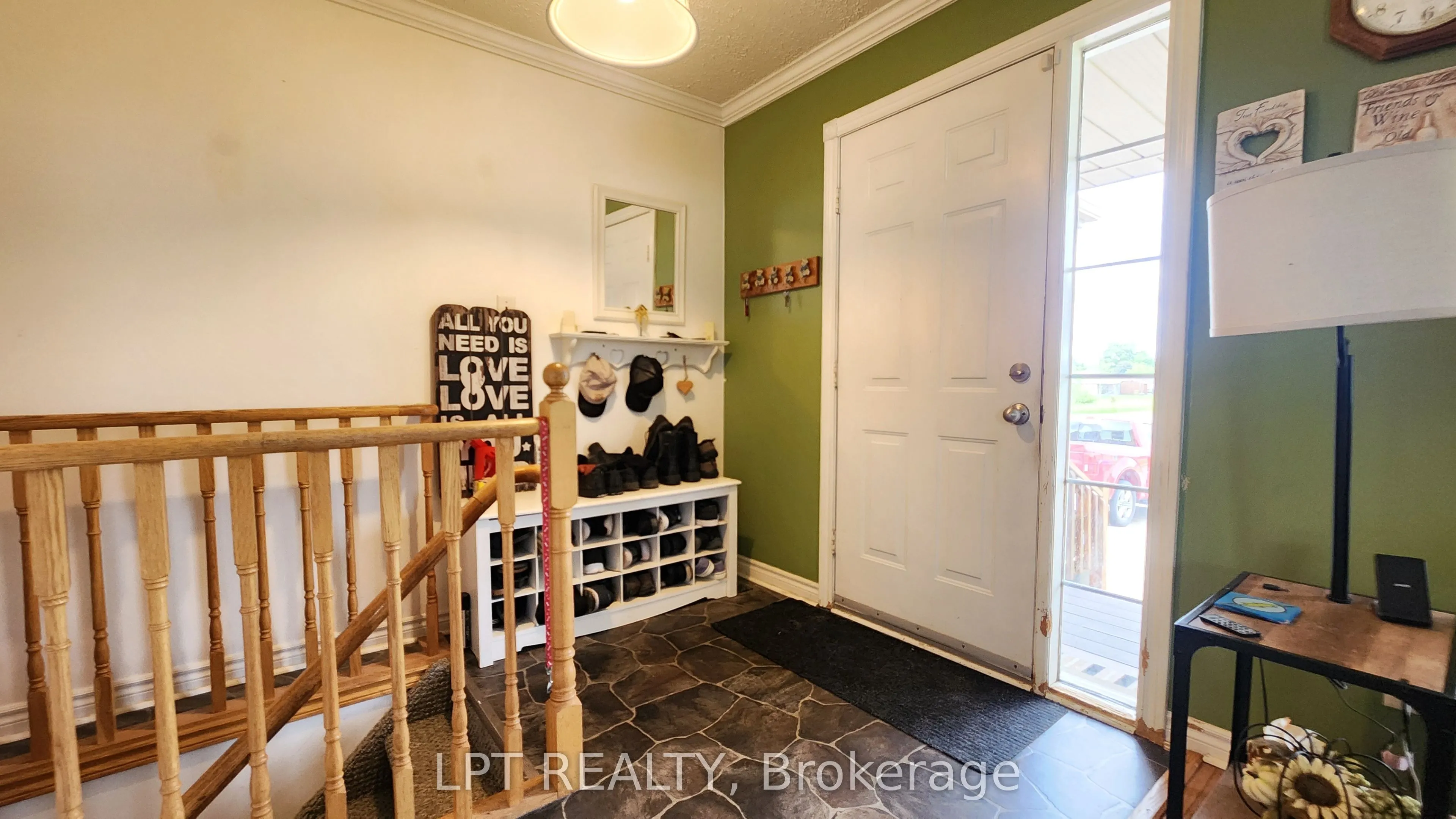 69 Simcoe Street