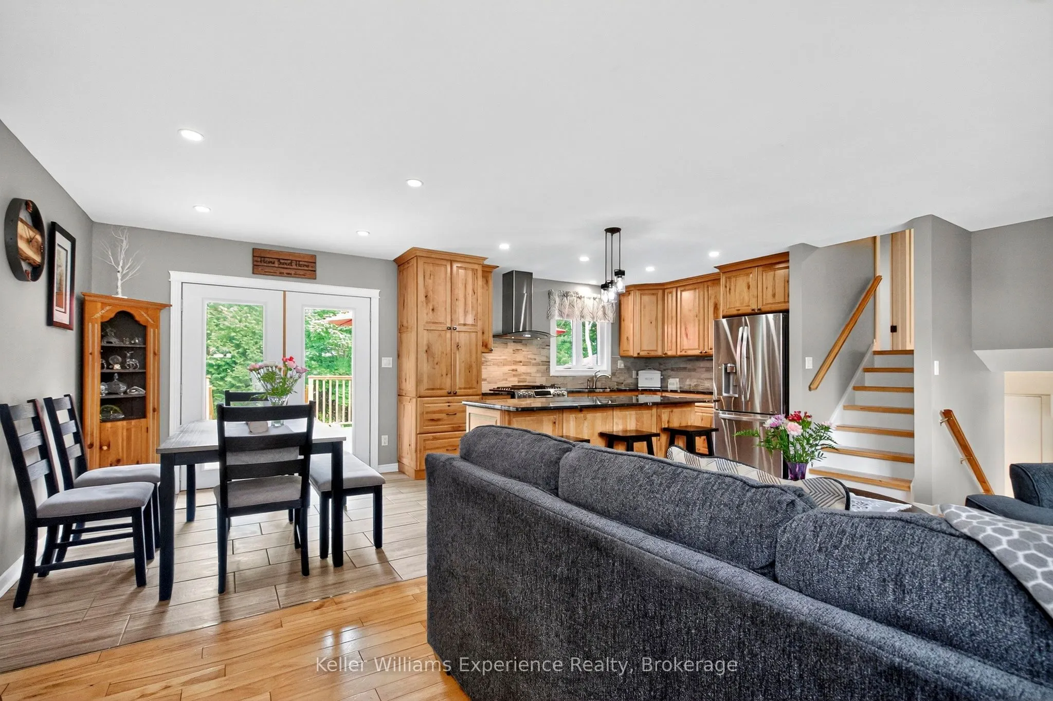 1128 Edgar Court
