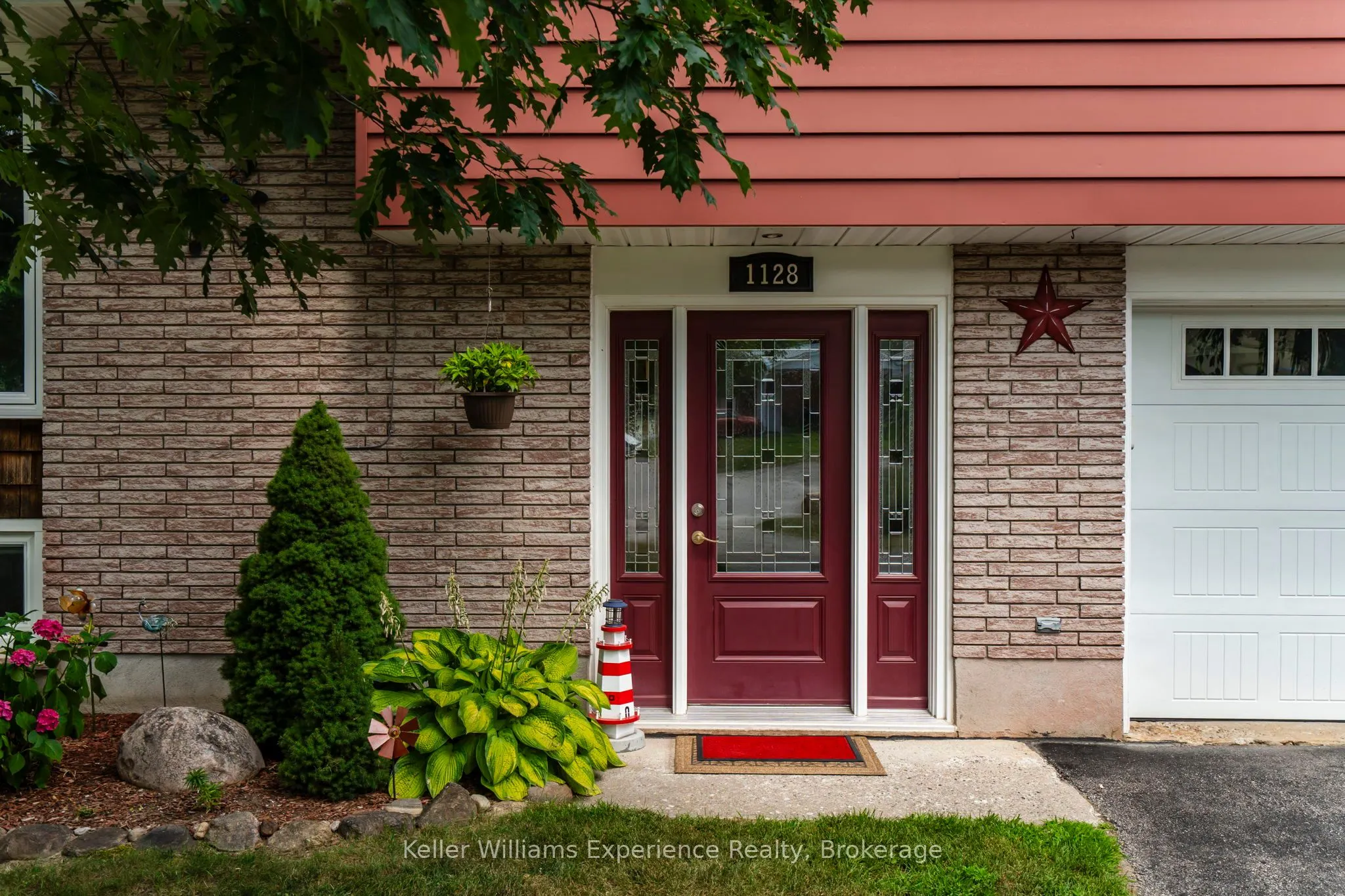 1128 Edgar Court