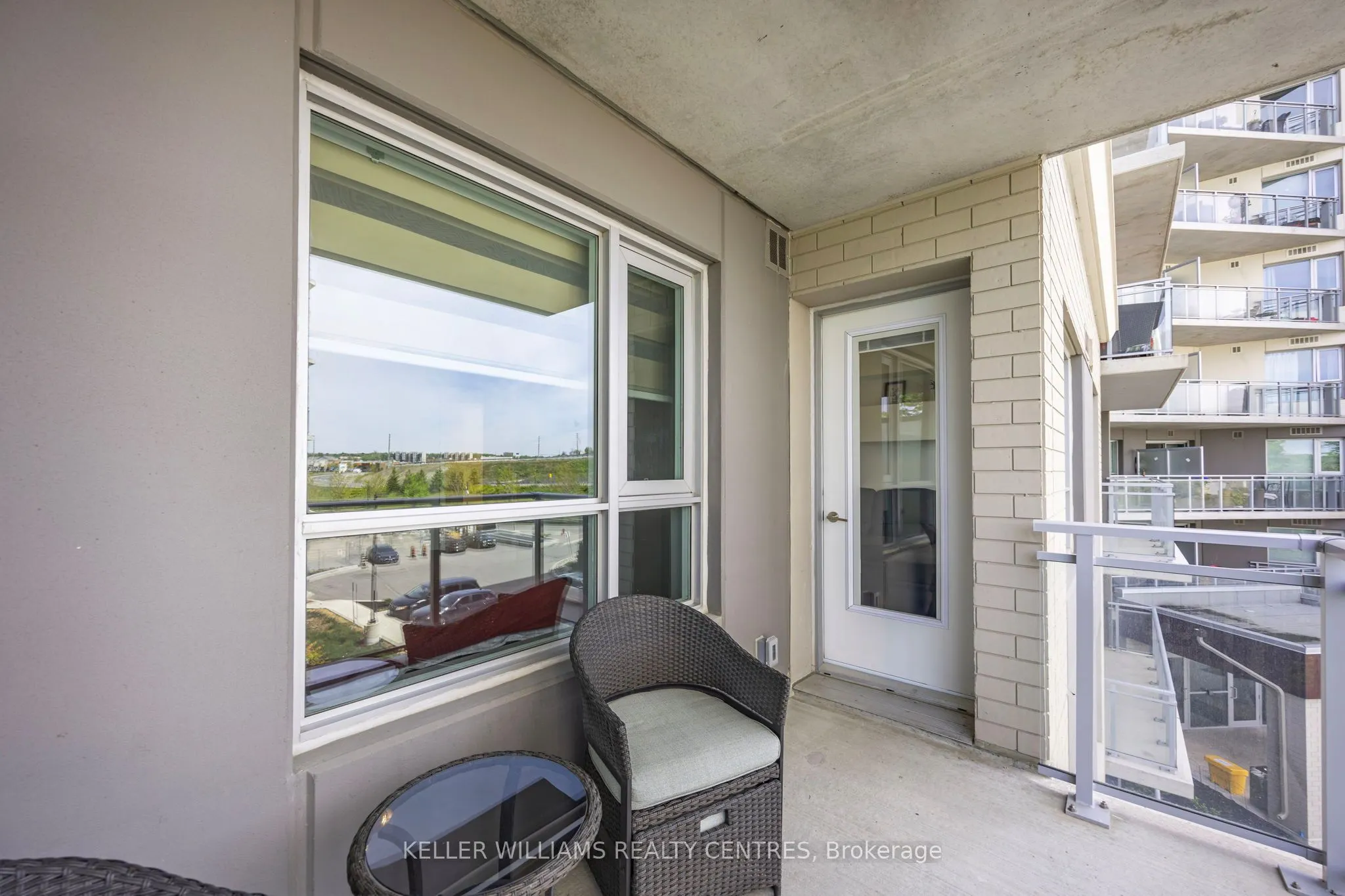 58 Lakeside Terrace, #303