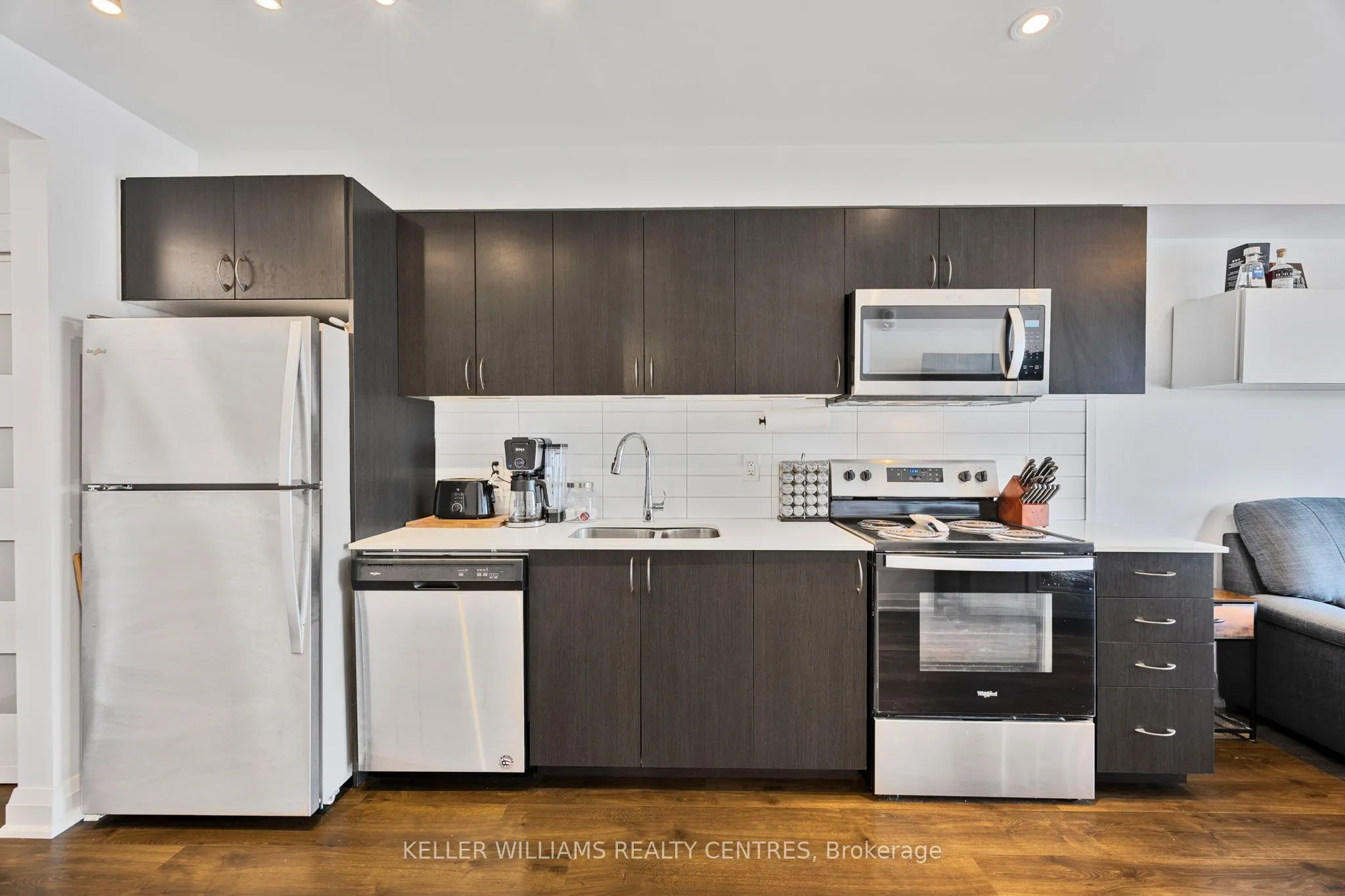 58 Lakeside Terrace, #303