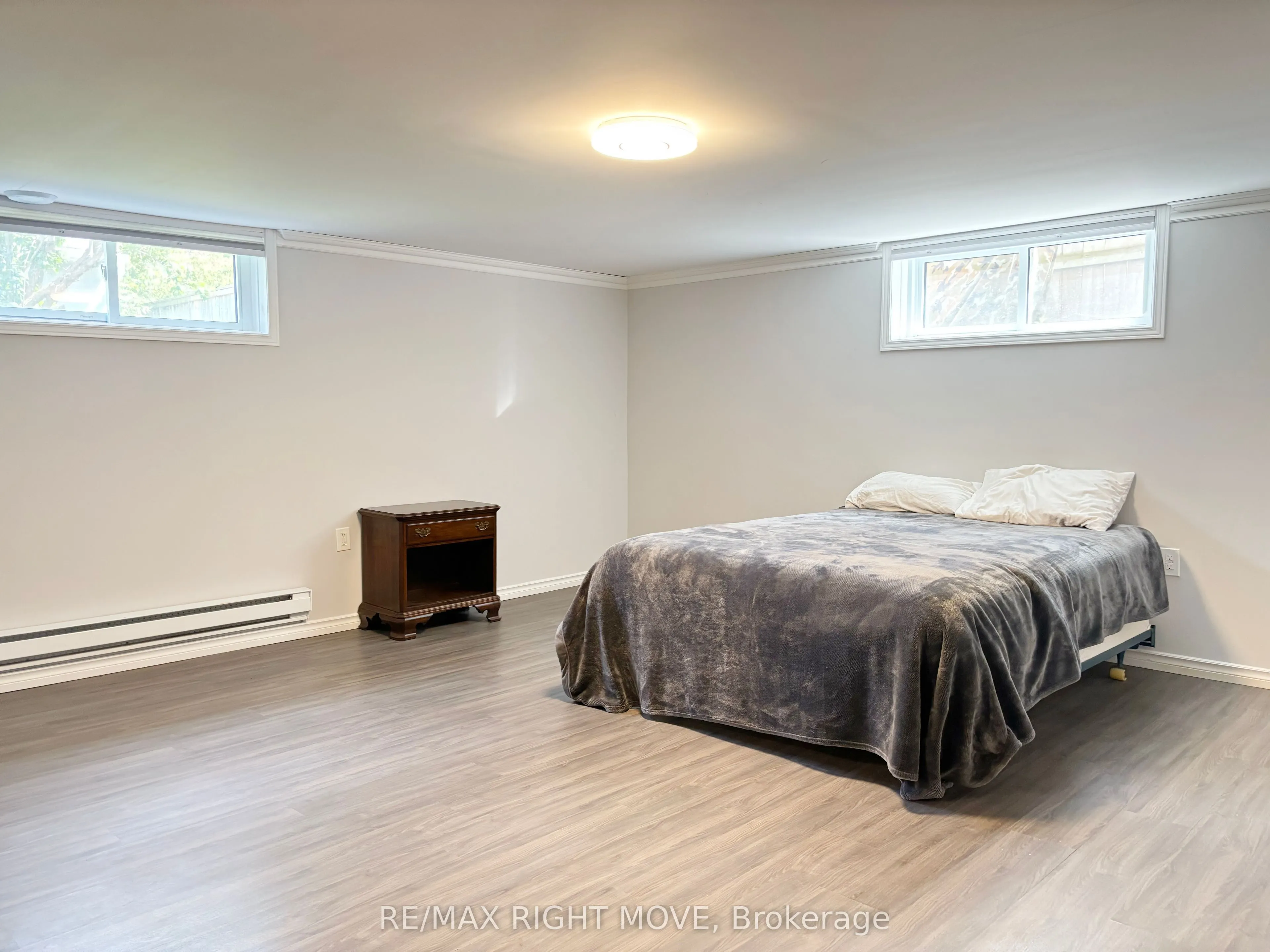 12 Dalton Crescent N, #B