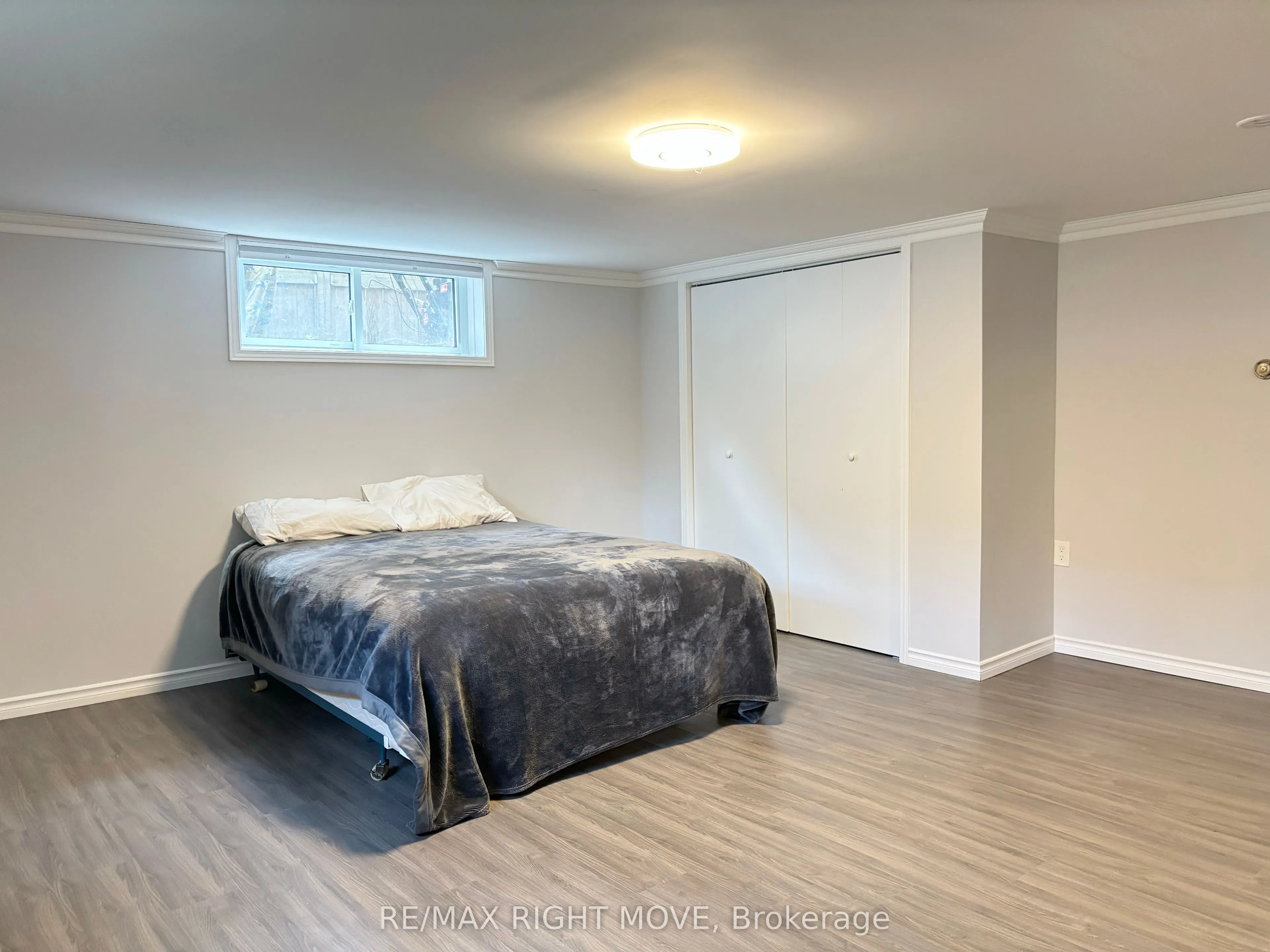 12 Dalton Crescent N, #B