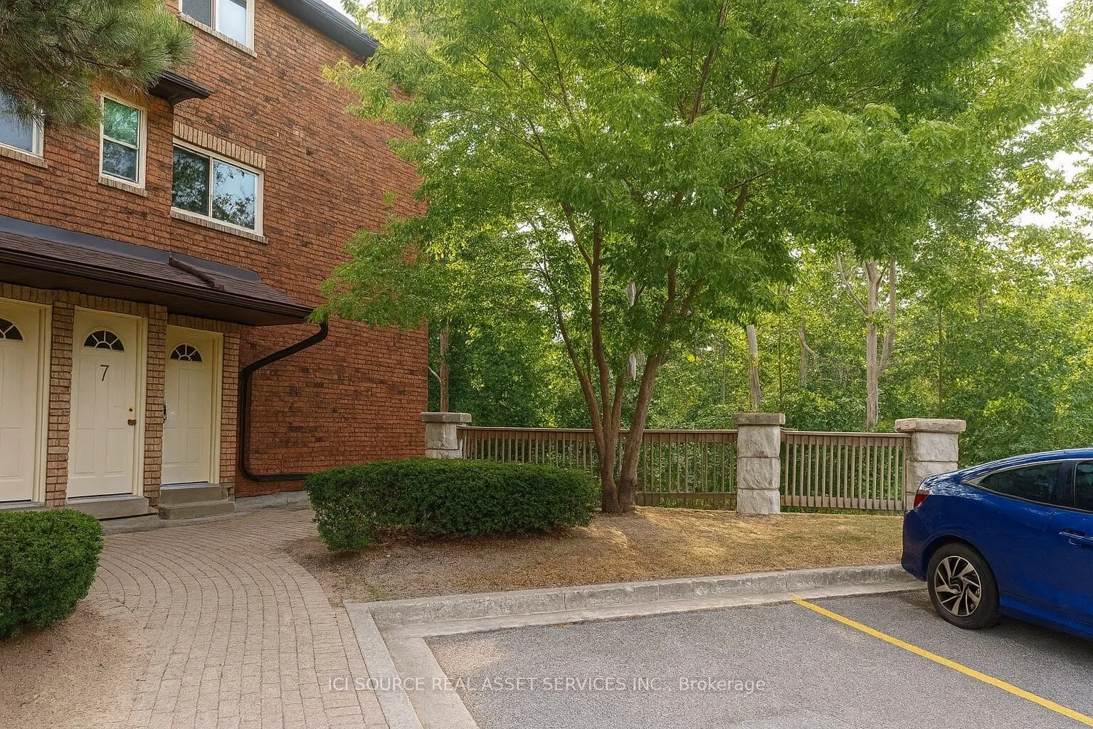 21 Evergreen Court, #7