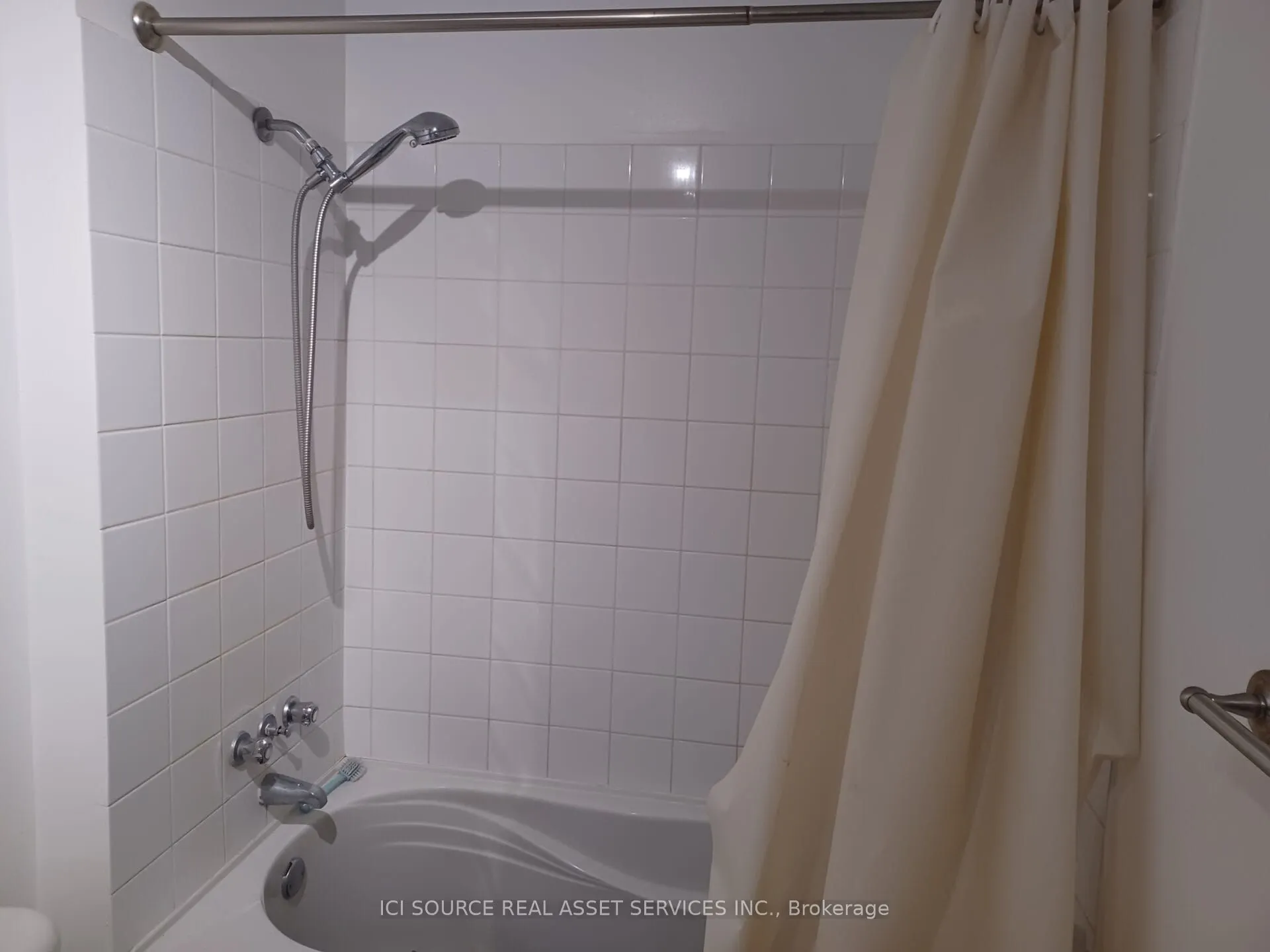 21 Evergreen Court, #7
