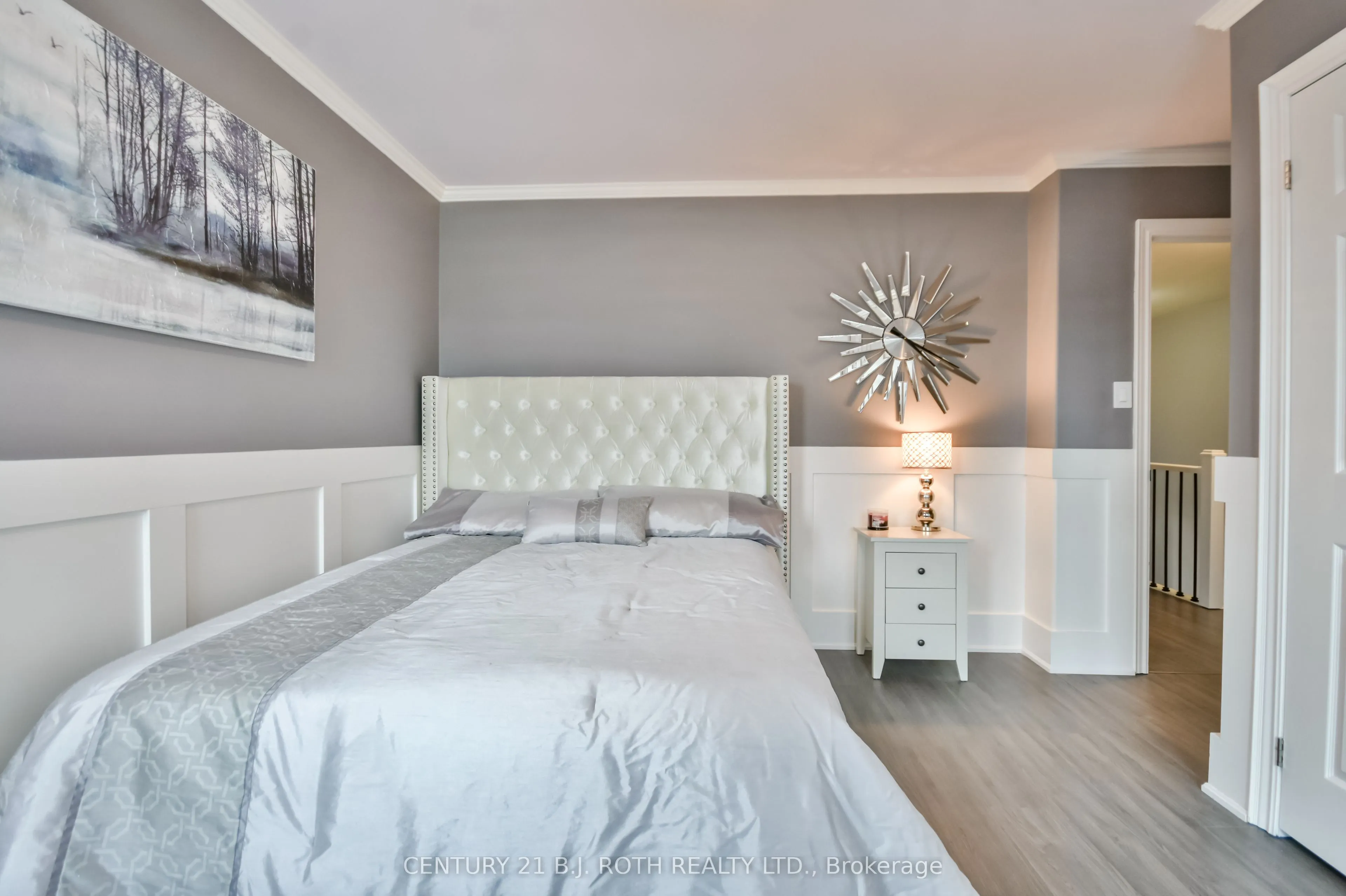 118 The Queensway