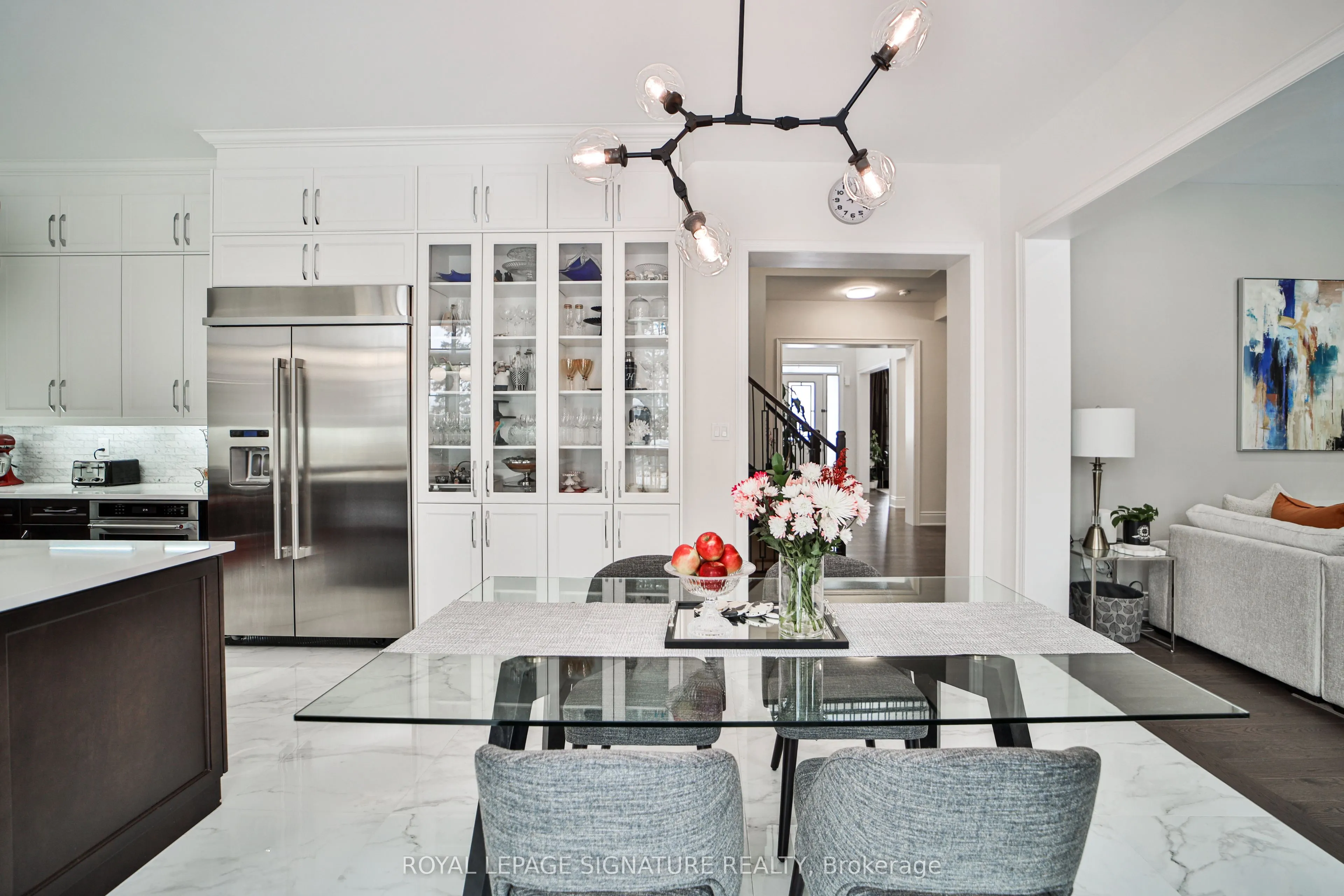 27 Moreau Way