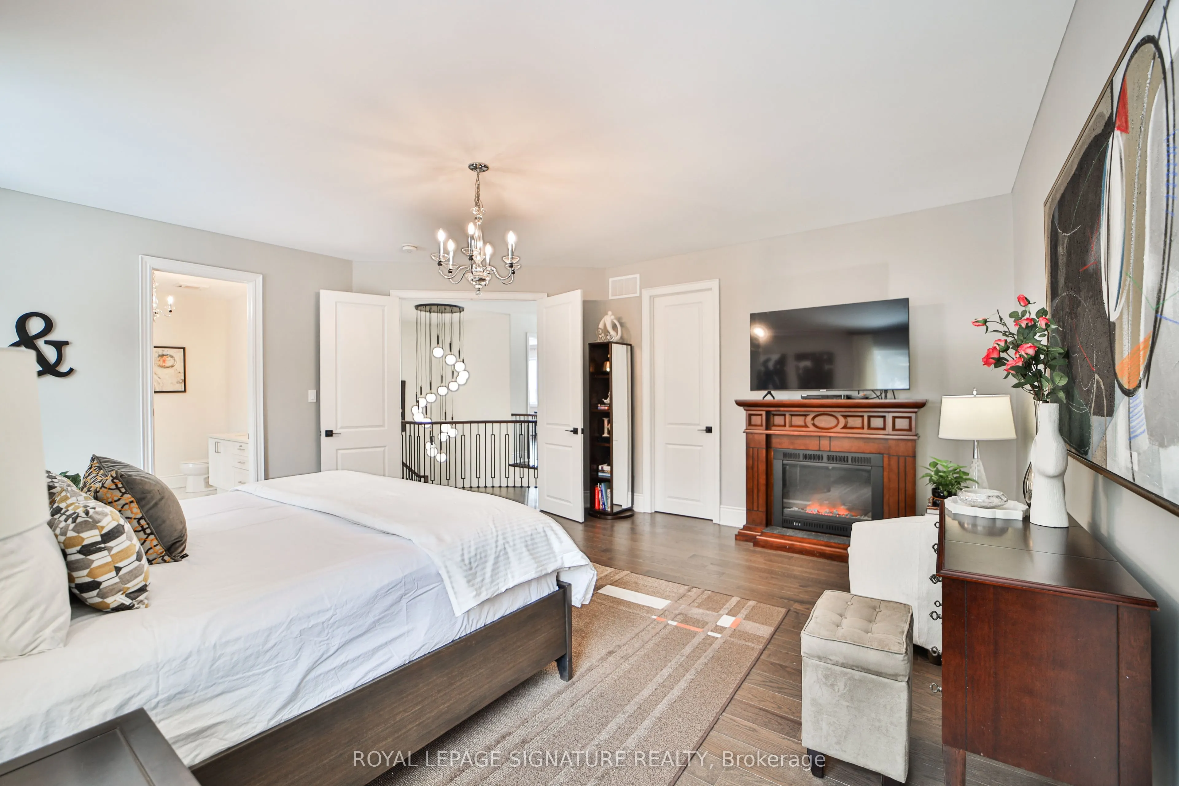 27 Moreau Way