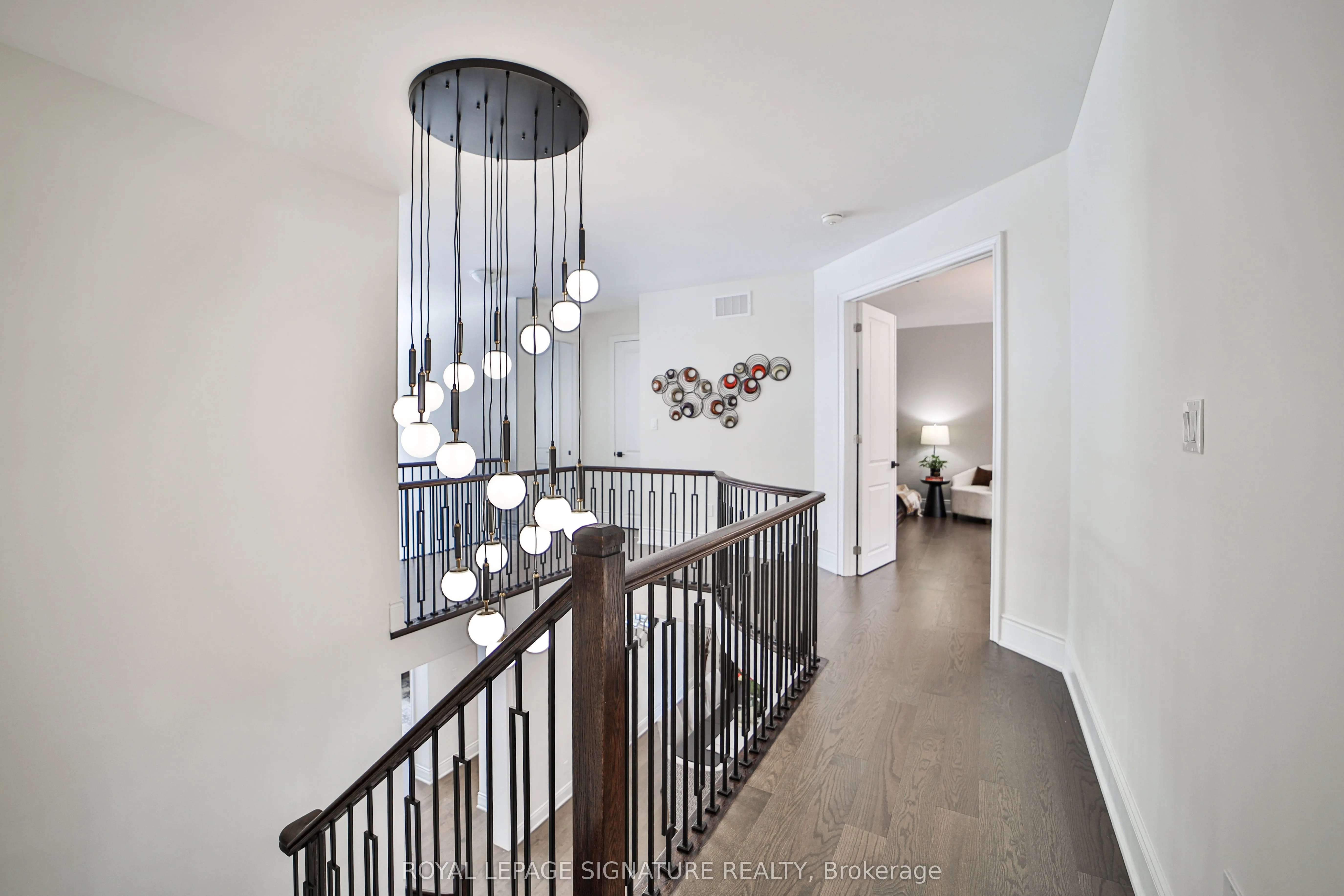 27 Moreau Way