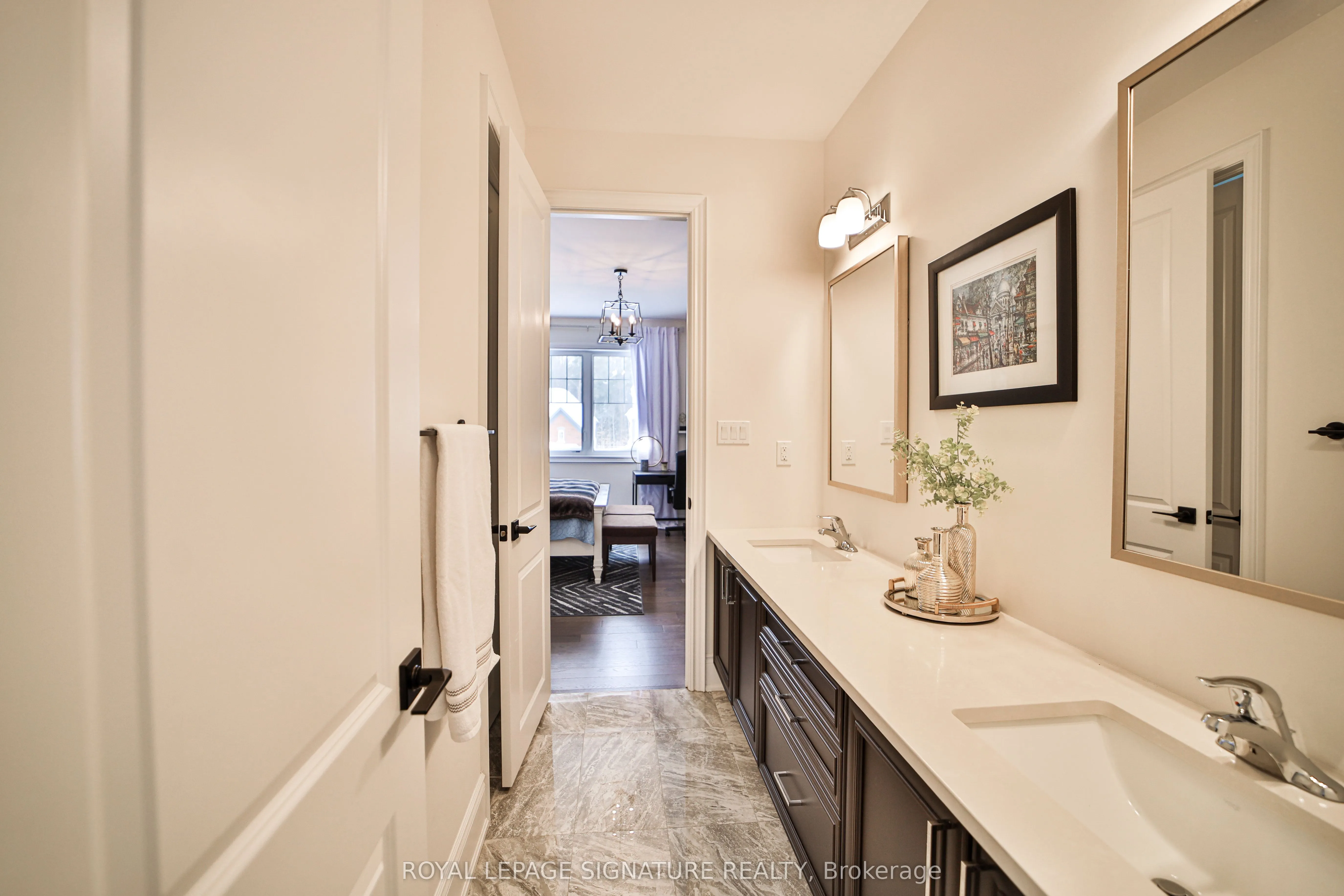 27 Moreau Way