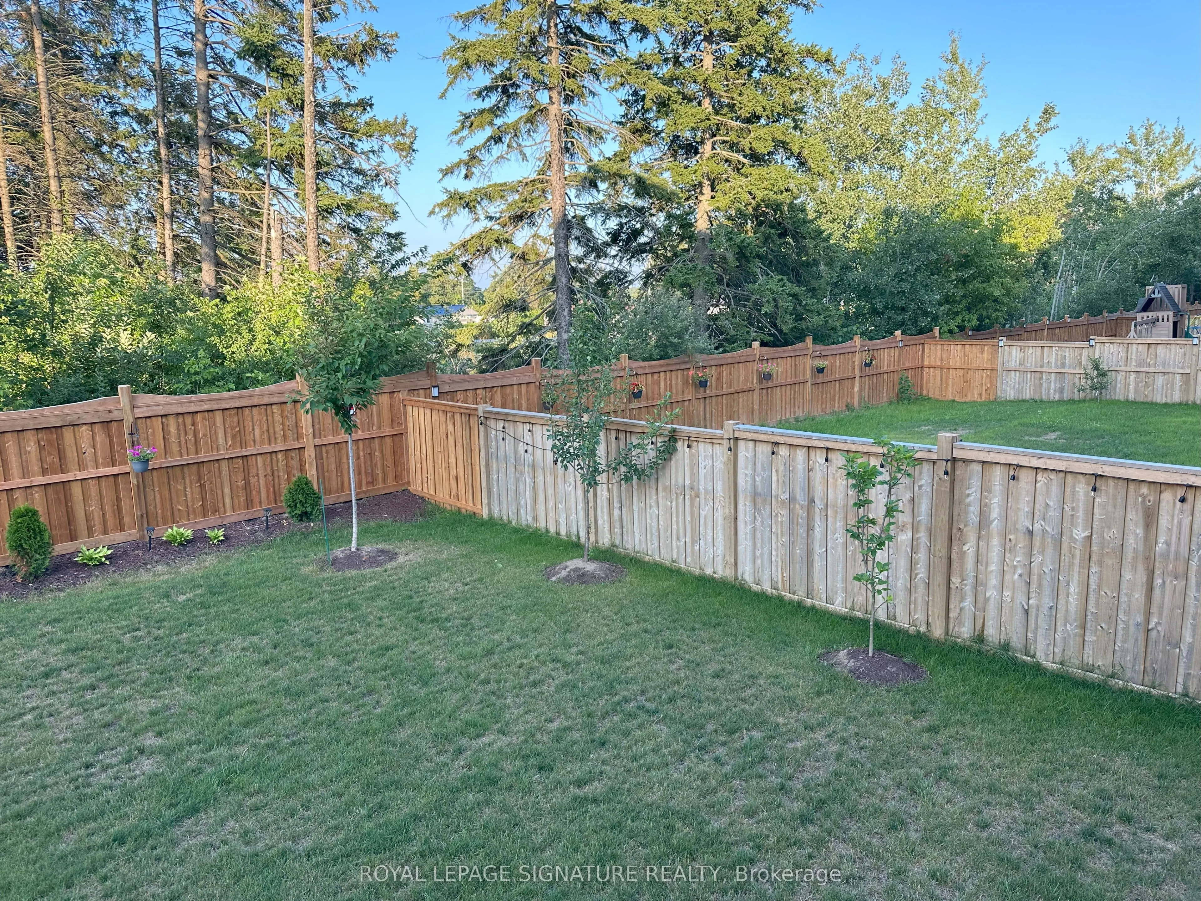 27 Moreau Way