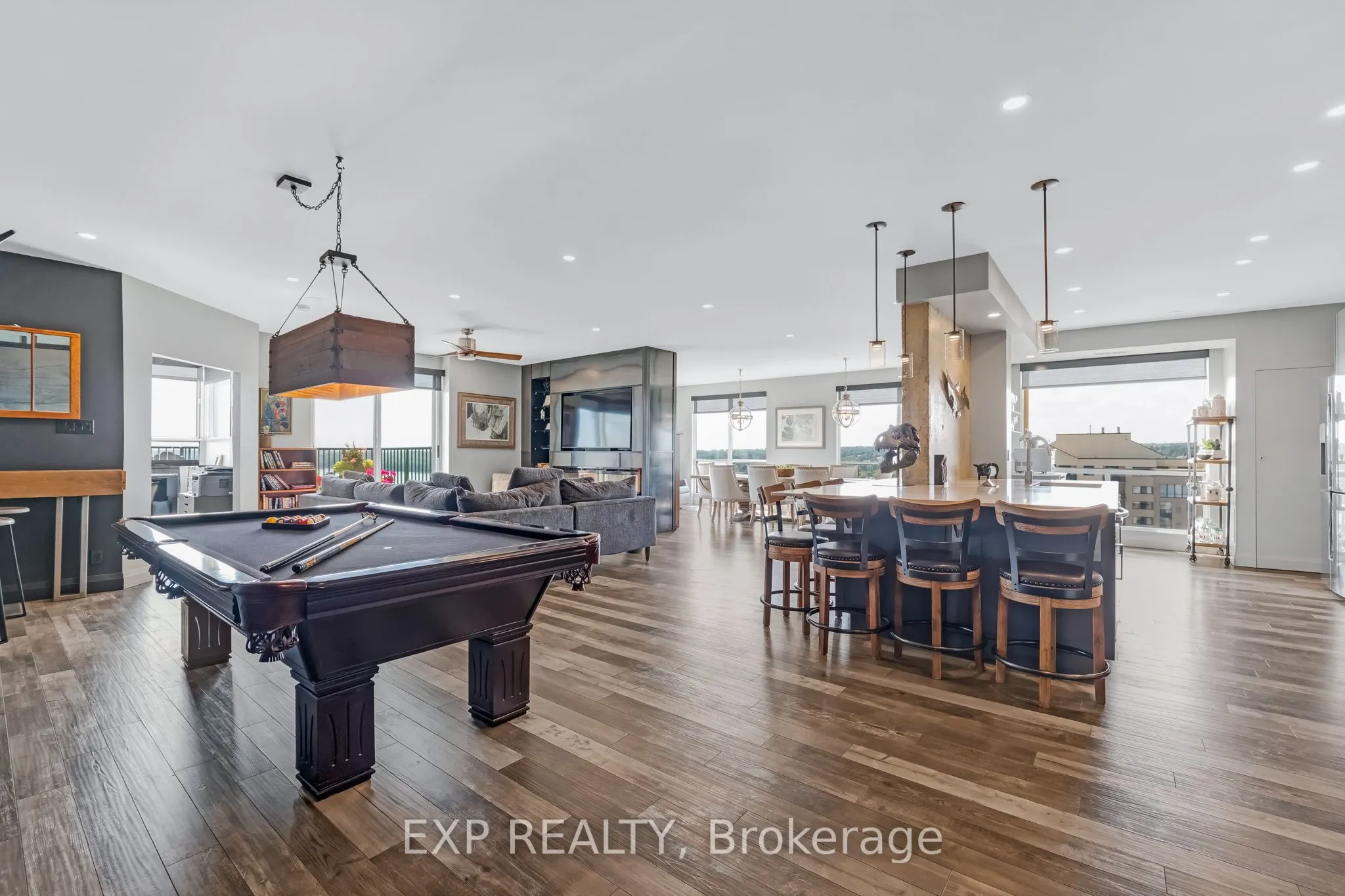 65 Ellen Street, #1702