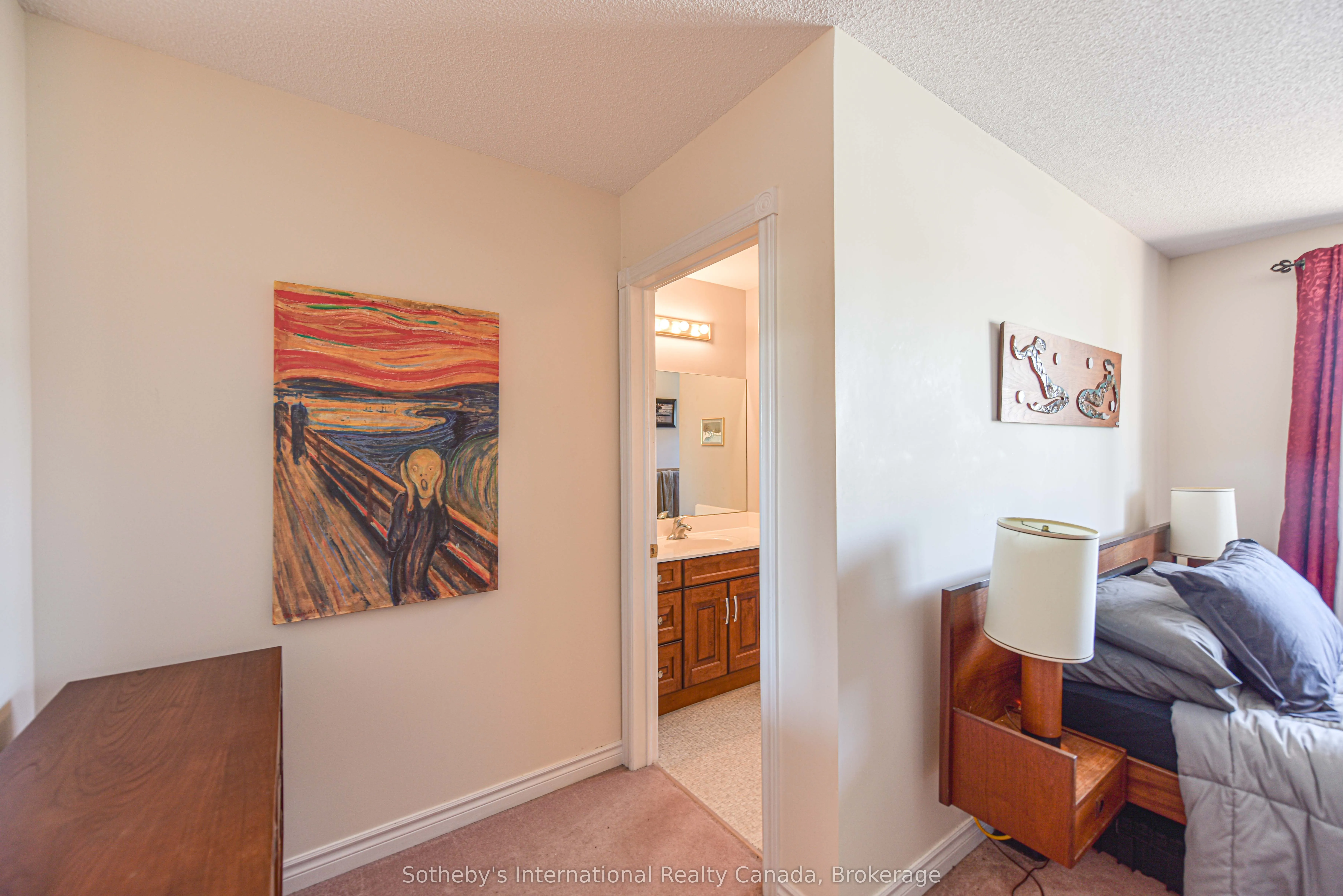10 MUSEUM Drive, #104