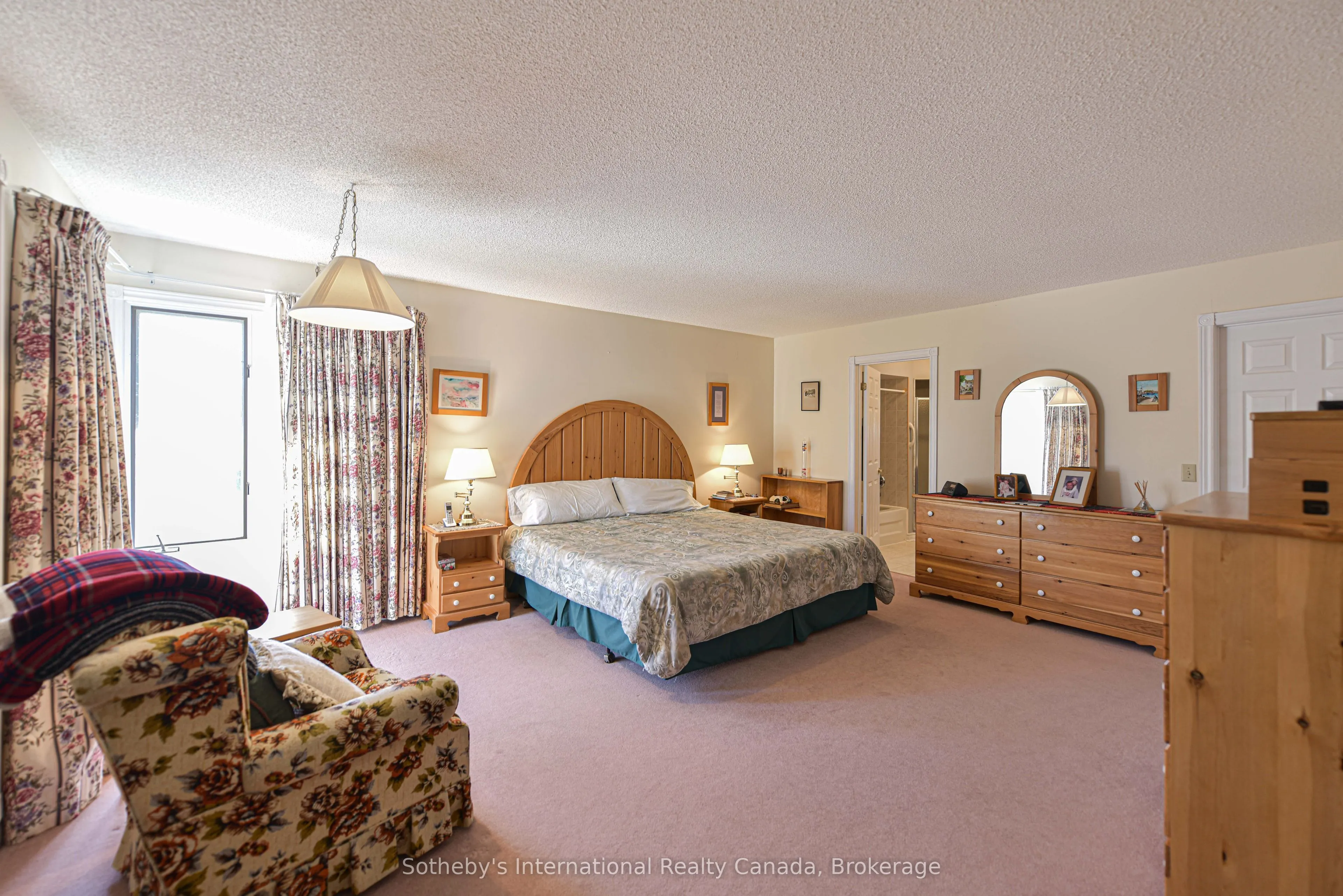 10 MUSEUM Drive, #104