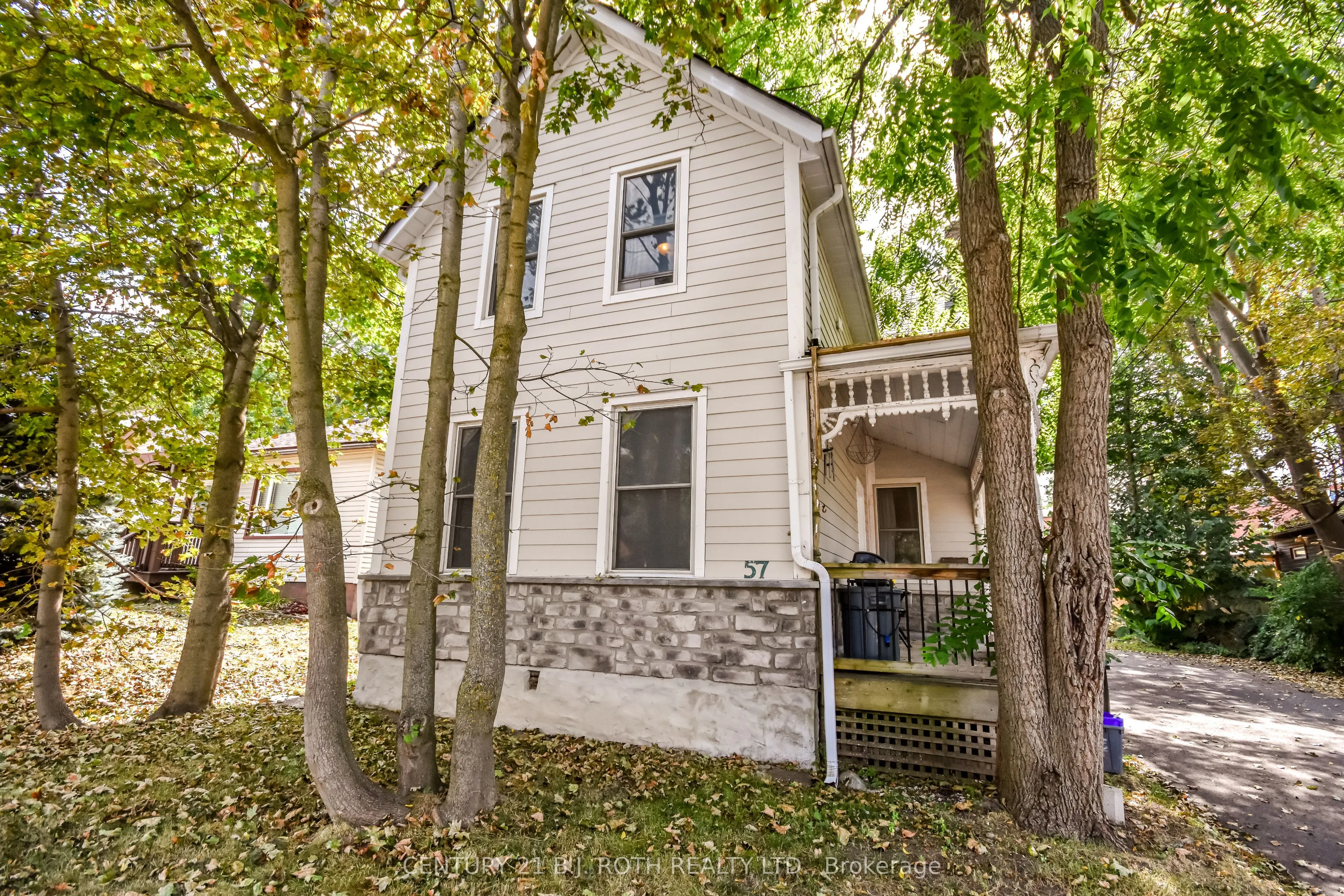 57 Penetang Street