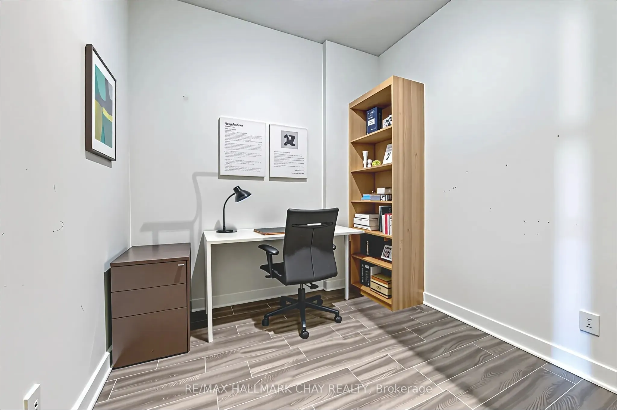 681 Yonge Street N, #217