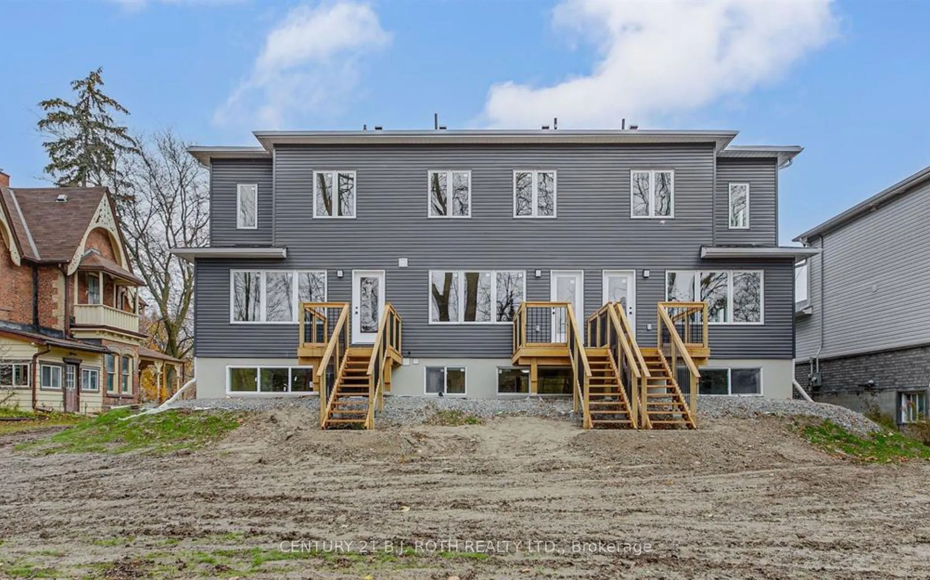 98 Peel Street, #1