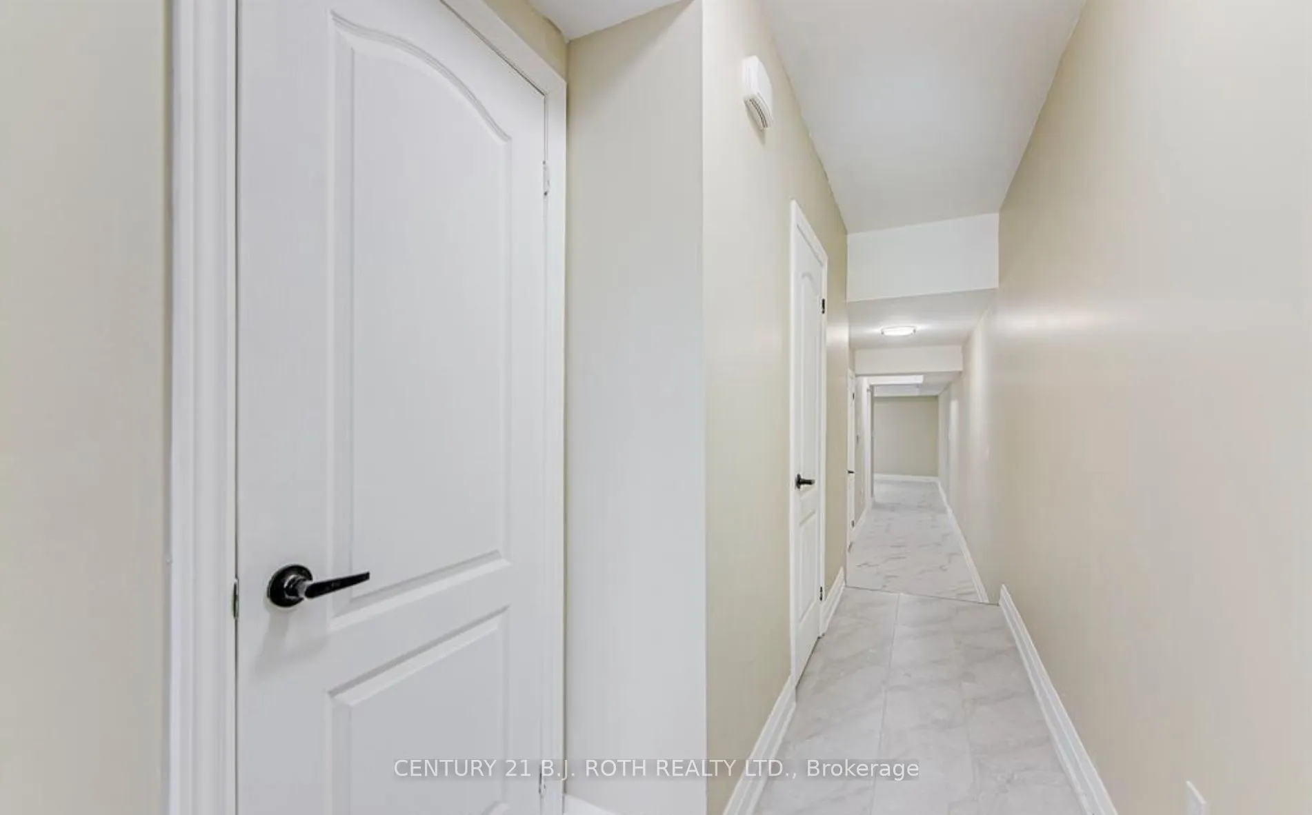 98 Peel Street, #1