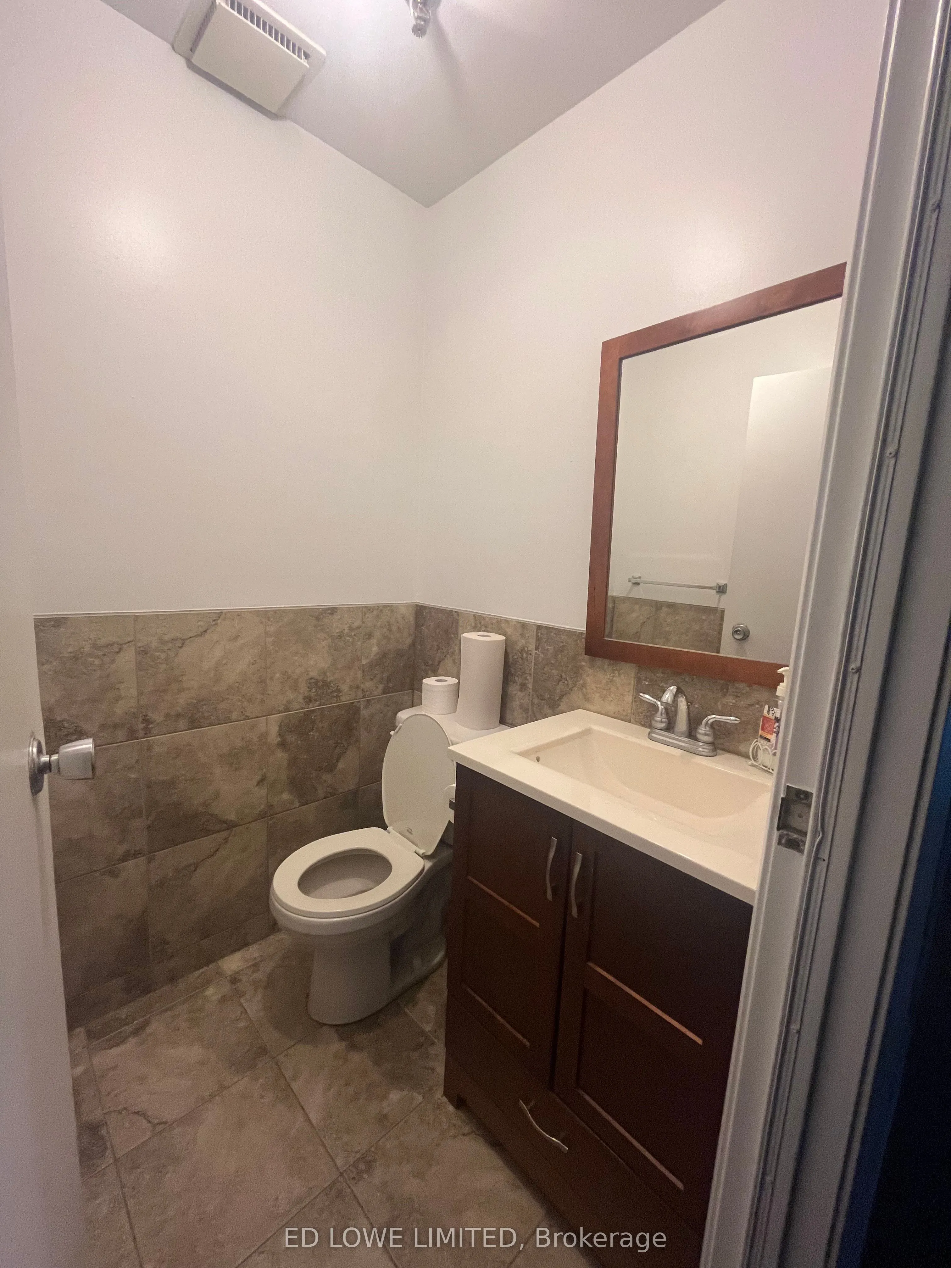 461 Dunlop Street W, #1